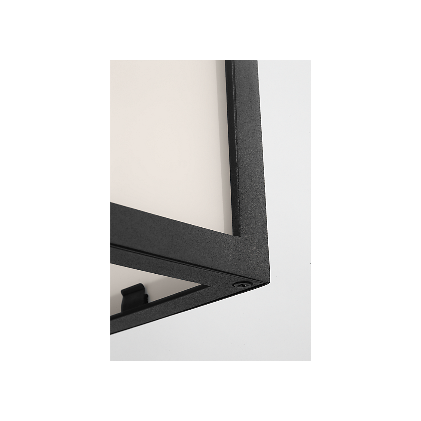 Visual Comfort Sesha 16 Wall Lantern