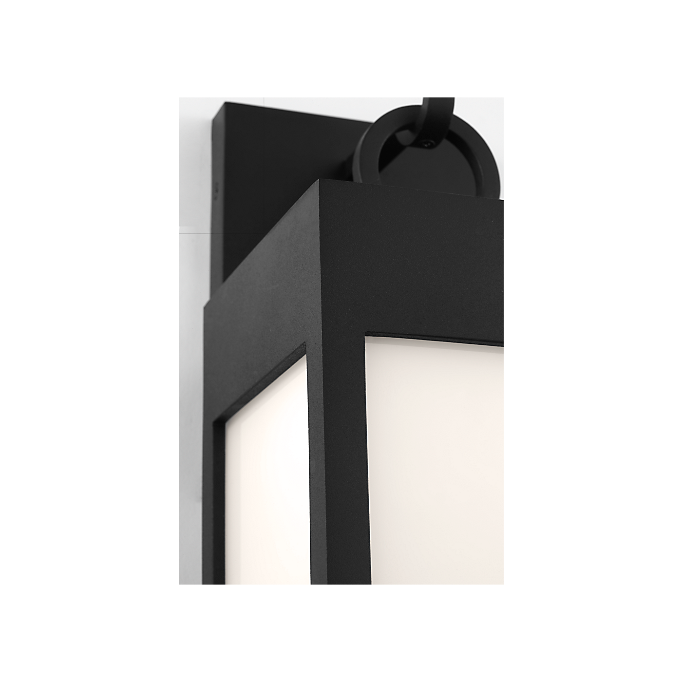 Visual Comfort Sesha 16 Wall Lantern