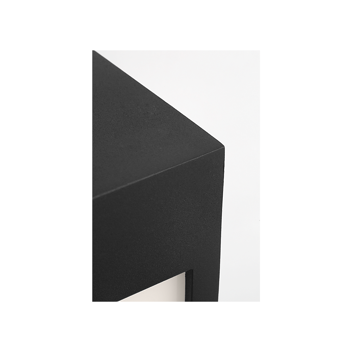 Visual Comfort Sesha 20 Wall Lantern
