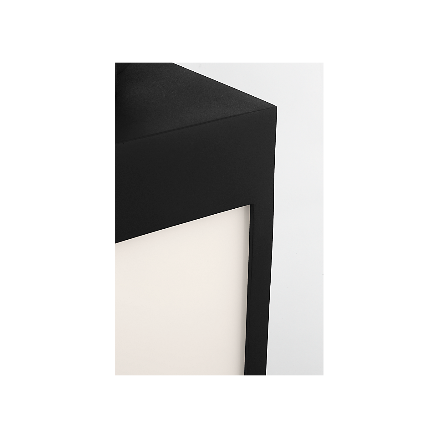 Visual Comfort Sesha 27 Wall Lantern