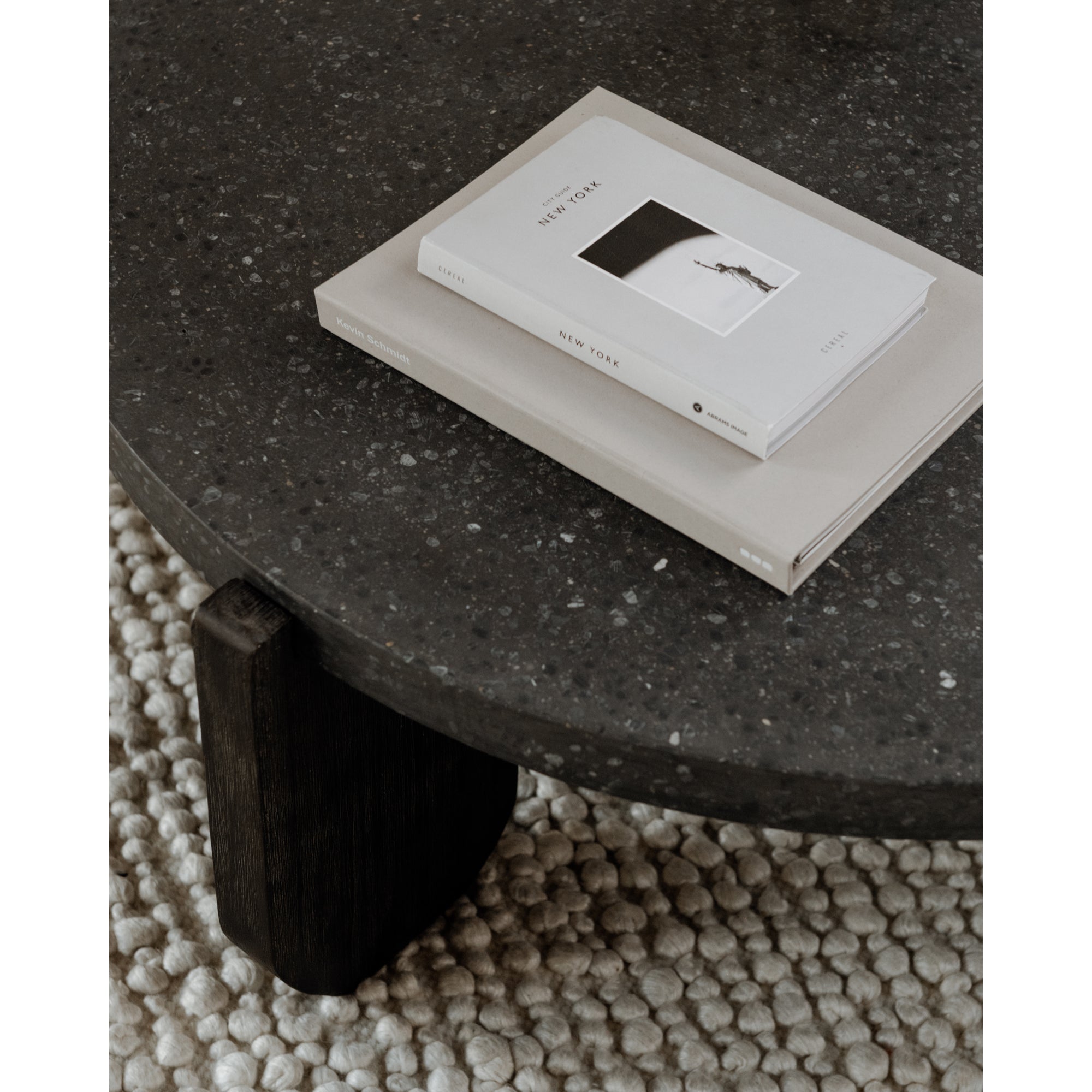 Moes Wunder Coffee Table Black VH-1016-02