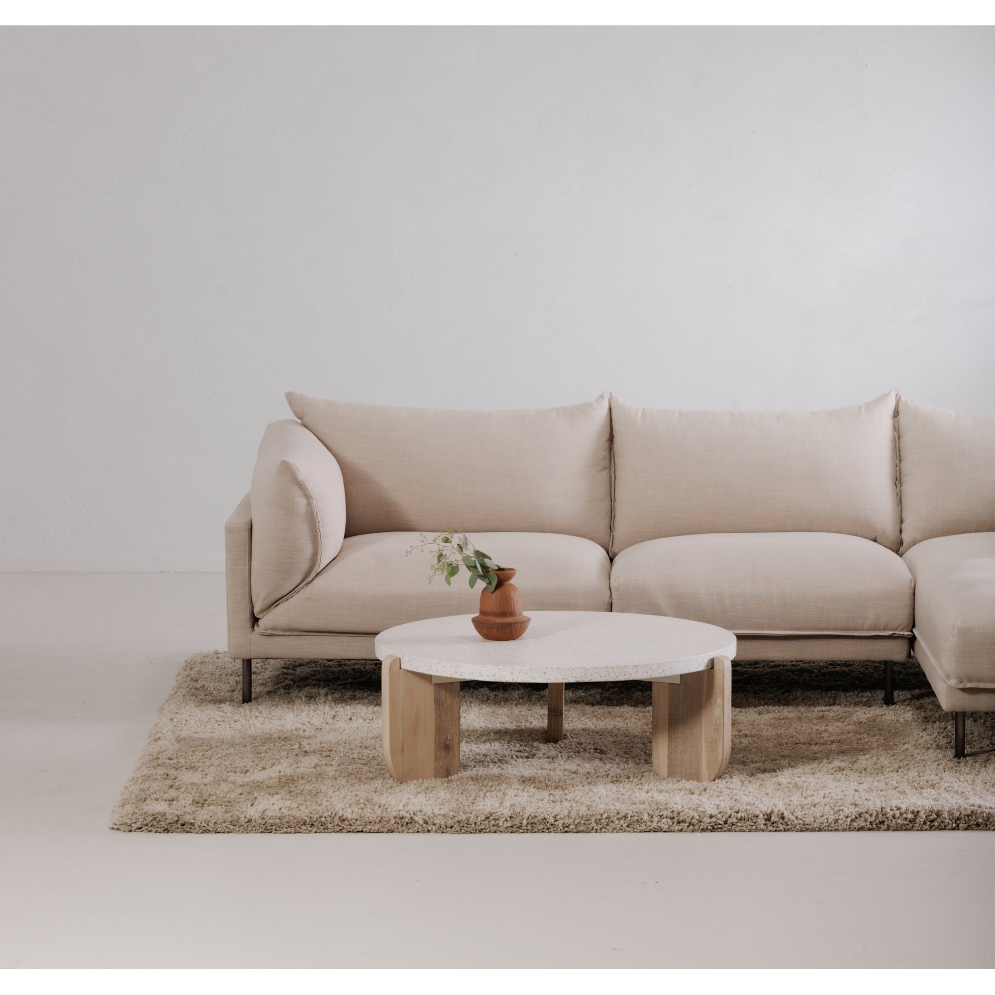 Moes Wunder Coffee Table White VH-1016-18