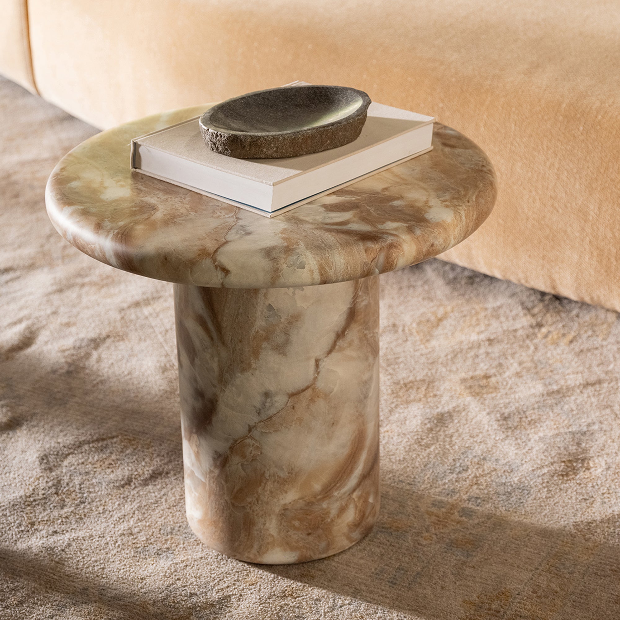 Moes Frida Outdoor Side Table Brown VH-1025-03