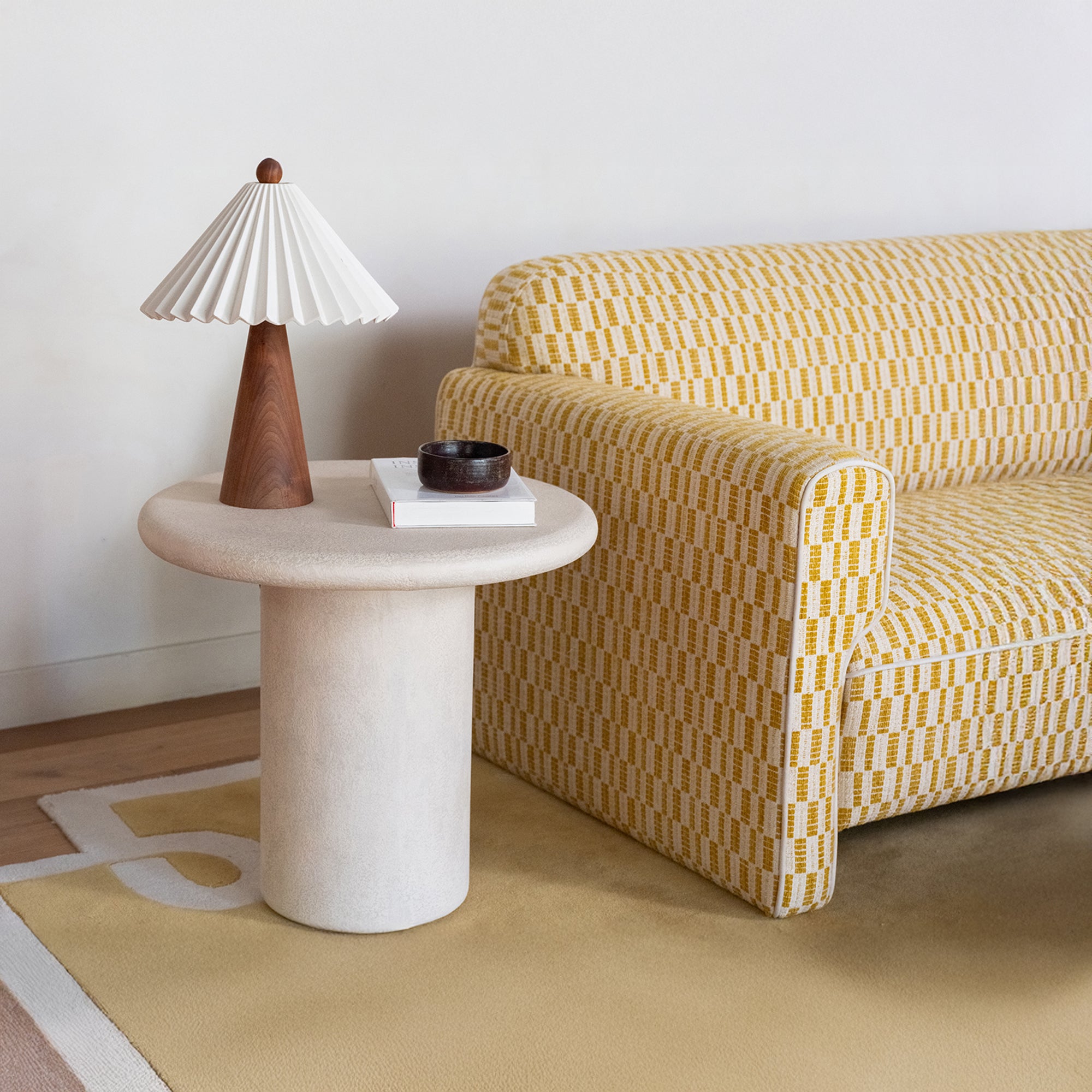 Moes Frida Outdoor Side Table Cream VH-1025-05