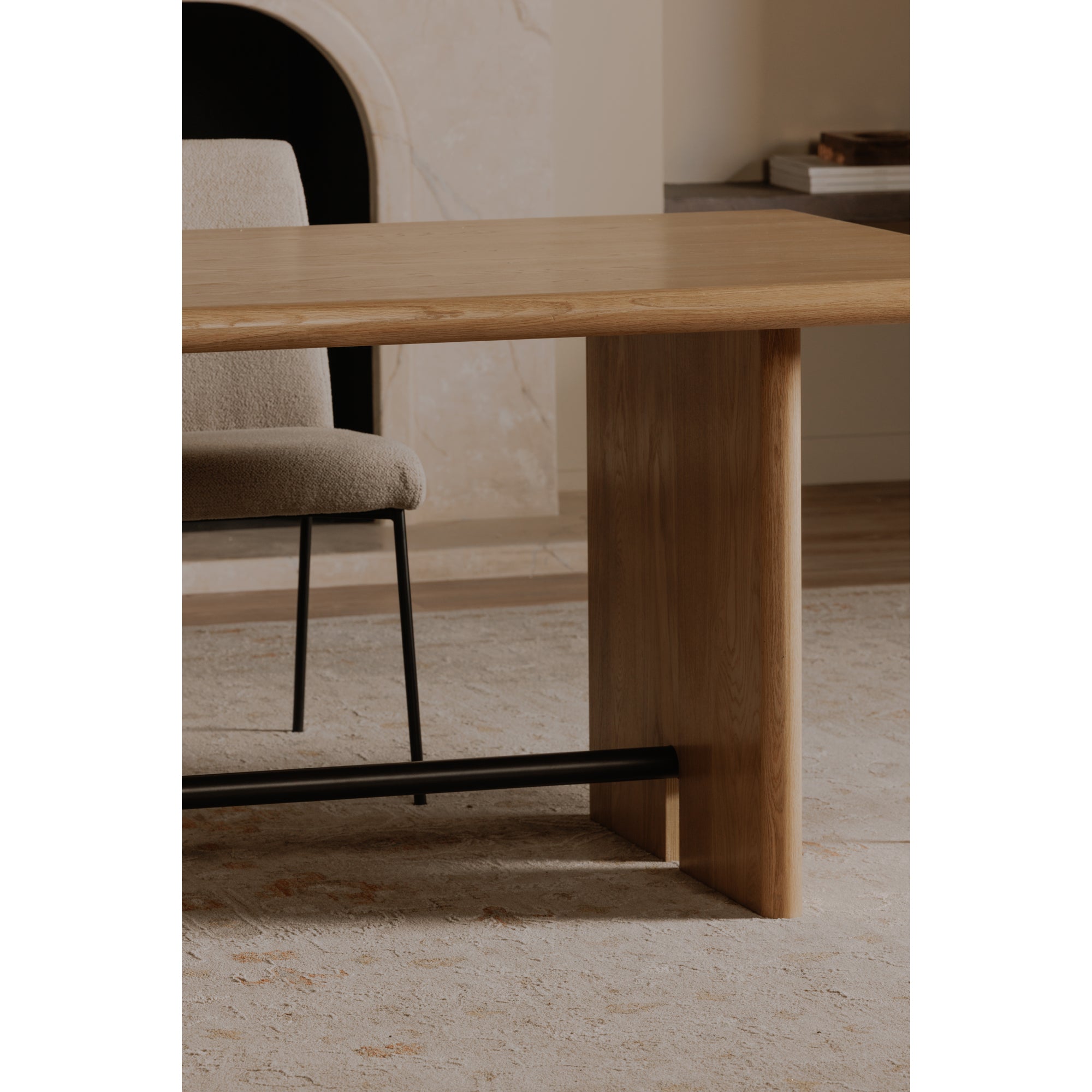 Moes Madison Dining Table Natural VL-1107-24-0