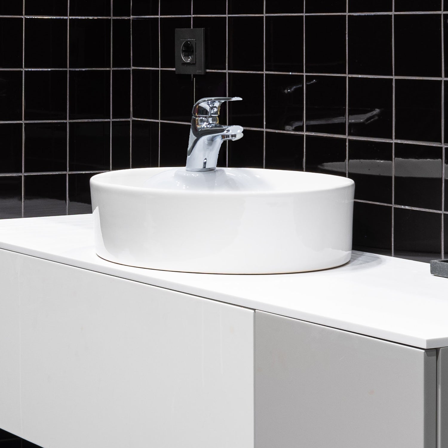 Isabella Plus Collection Round Above Mount Basin with Single Faucet Hole and Center Drain