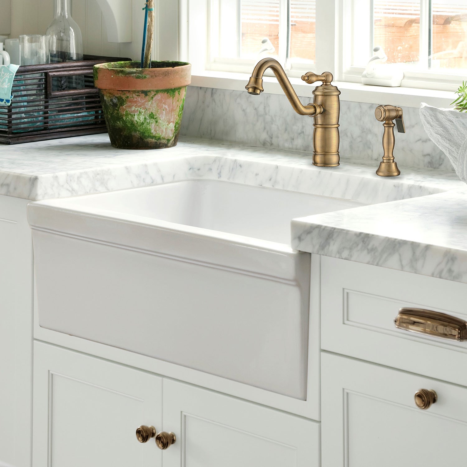 Glencove Fireclay 30" Reversible Sink with Elegant Beveled Front Apron on one side  Decorative 2" Lip Plain on Opposite Side