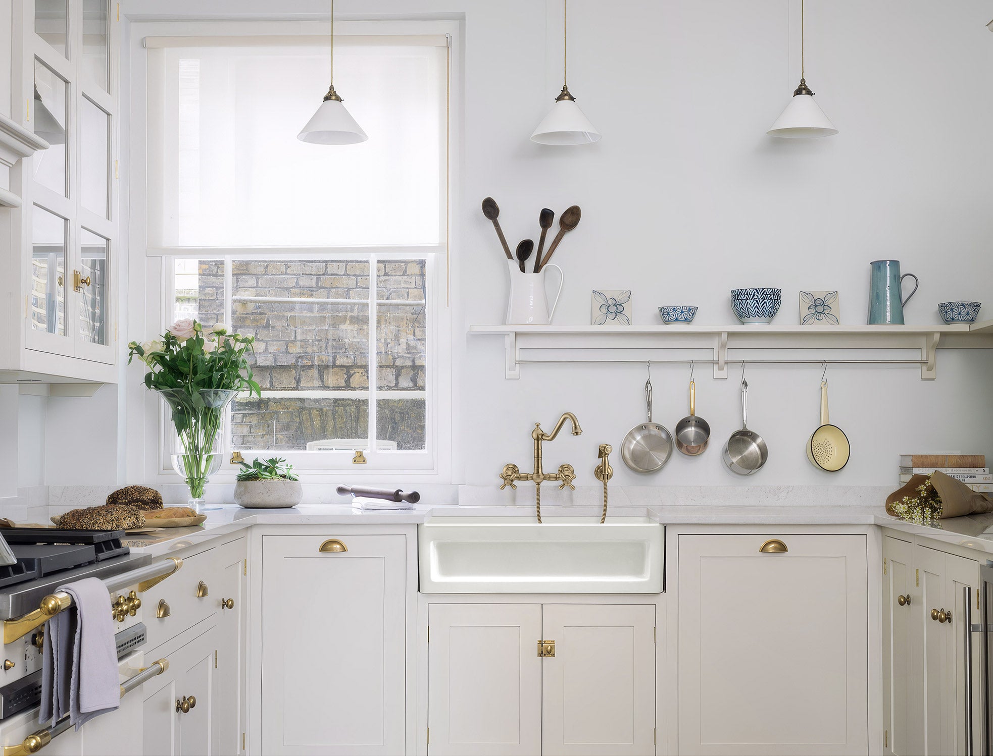Shakerhaus 33" Reversible Kitchen Fireclay Sink with Shaker Design Front Apron on one Side and an Elegant Beveled Front Apron on the Opposite Side