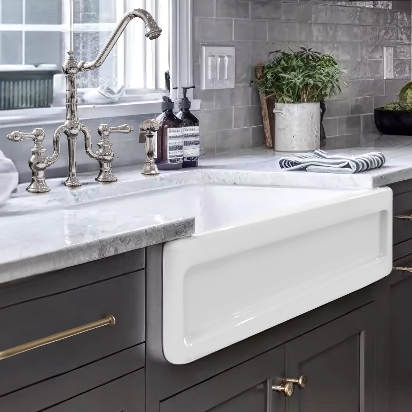 Shakerhaus 33" Reversible Kitchen Fireclay Sink with Shaker Design Front Apron on one Side and an Elegant Beveled Front Apron on the Opposite Side