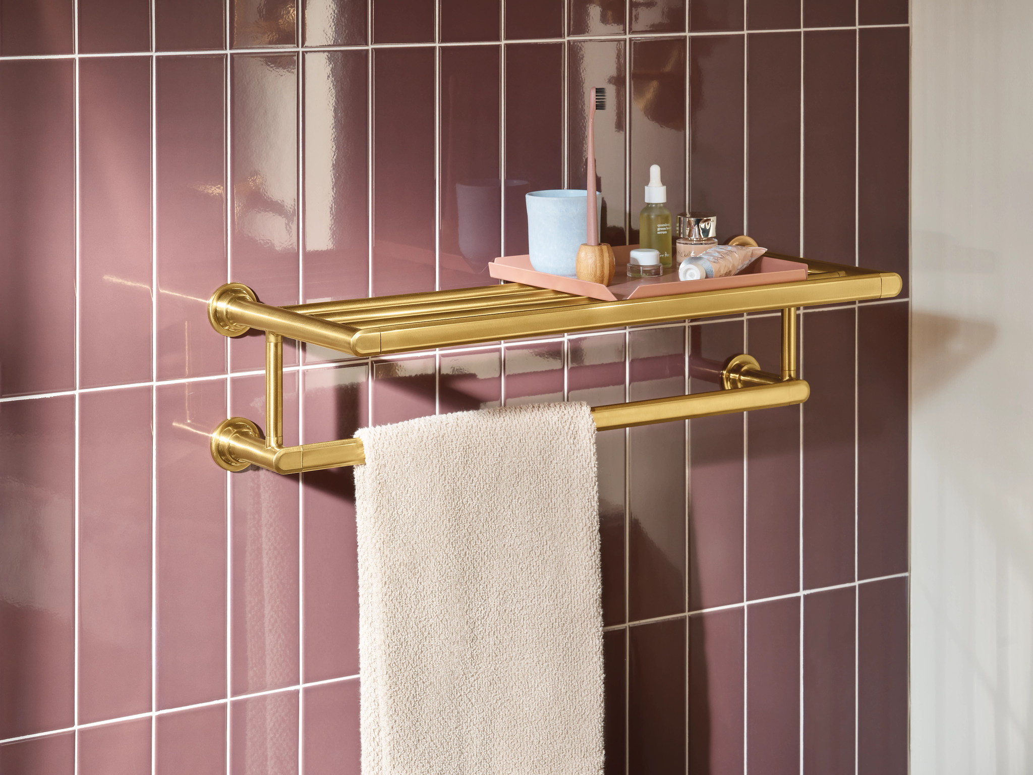 Moen YB1794 Greenfield Chrome towel shelf