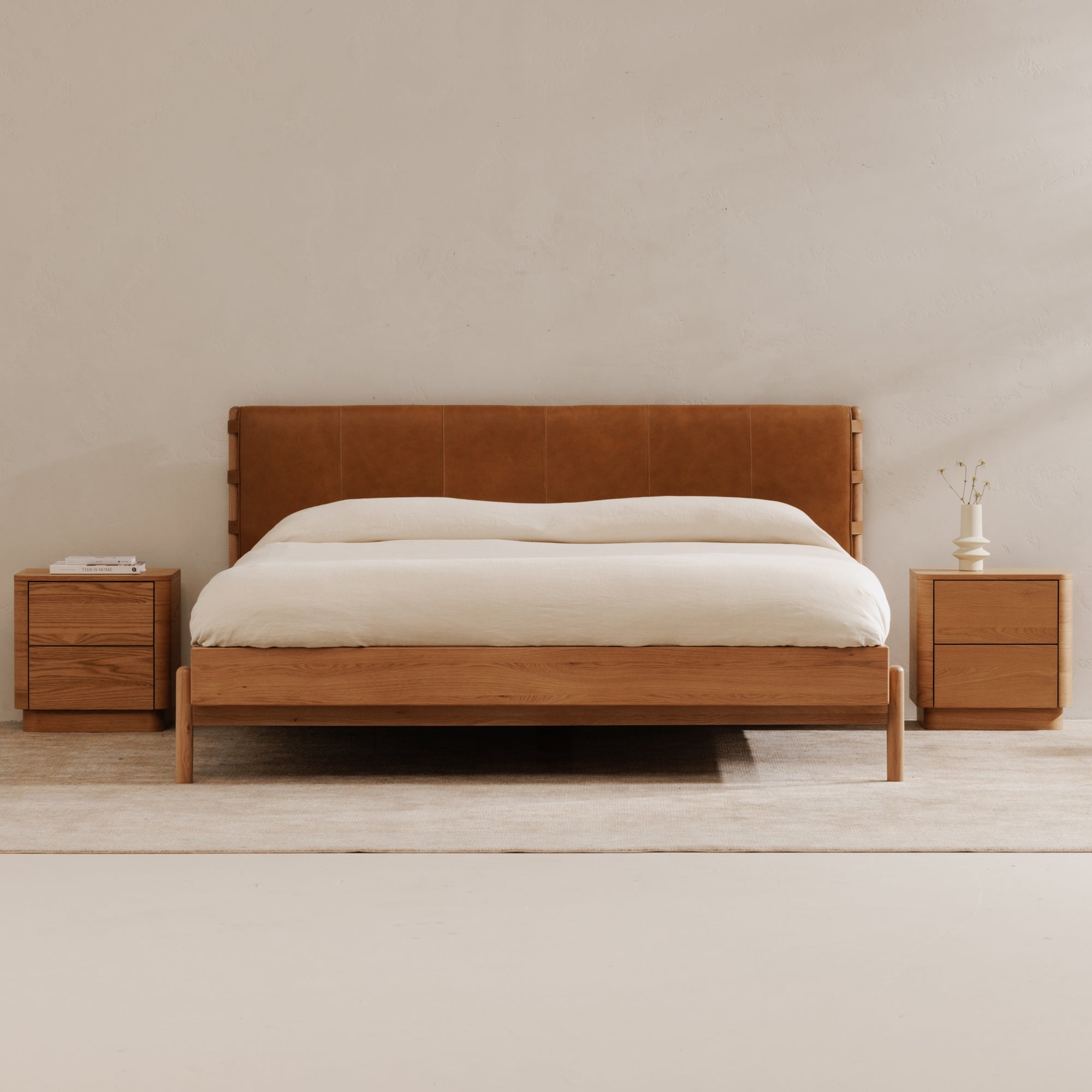 Moes Colby Queen Bed Brown YC-1045-24-0