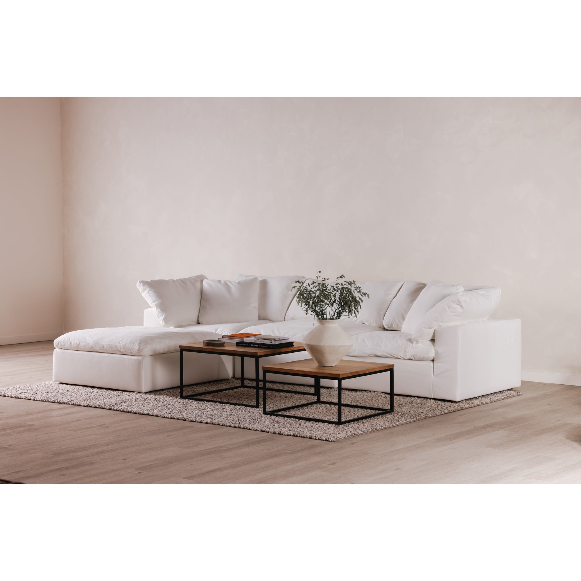 Moes Clay Corner Chair Cream White YJ-1000-05