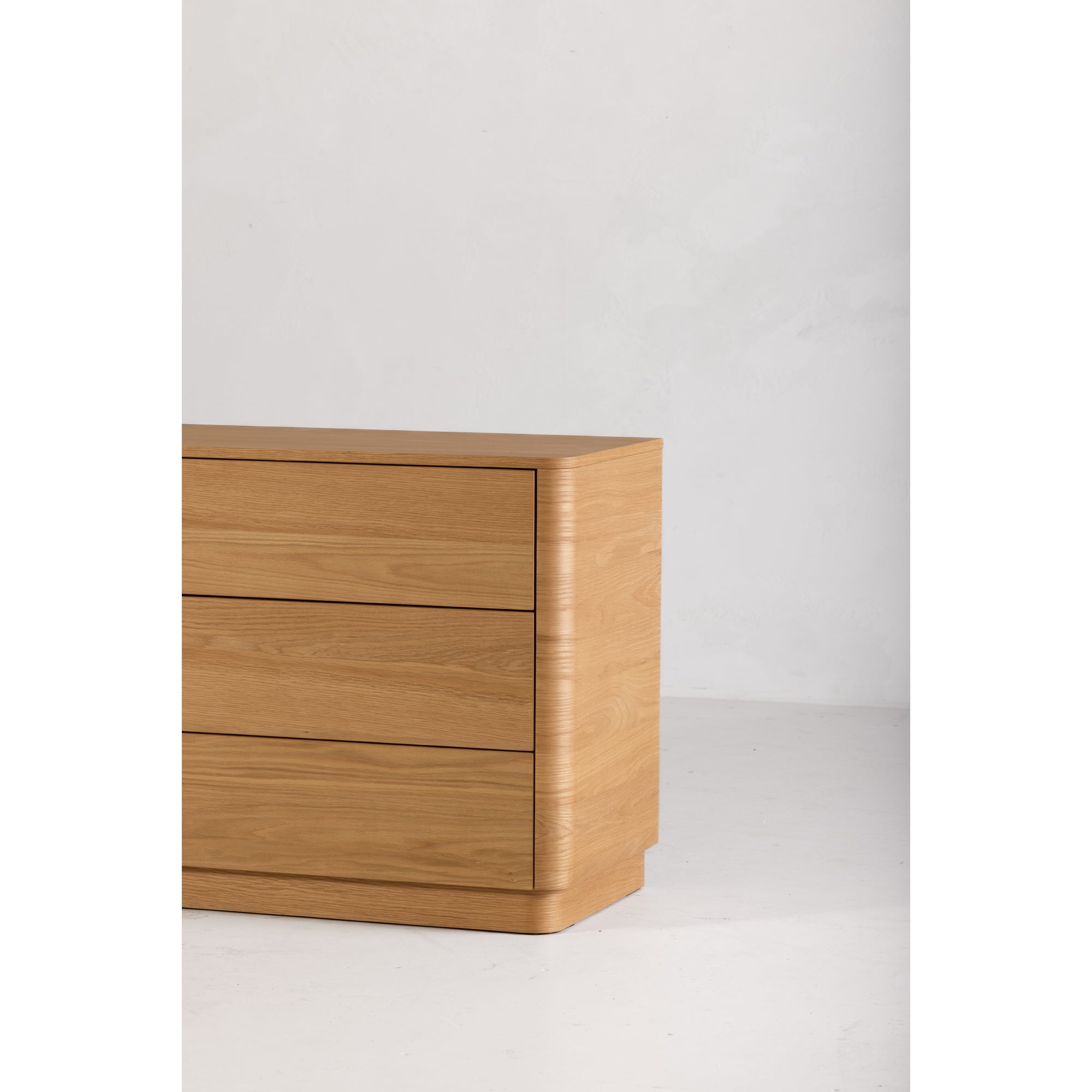 Moes Round Off Dresser Light Oak Brown YR-1003-21