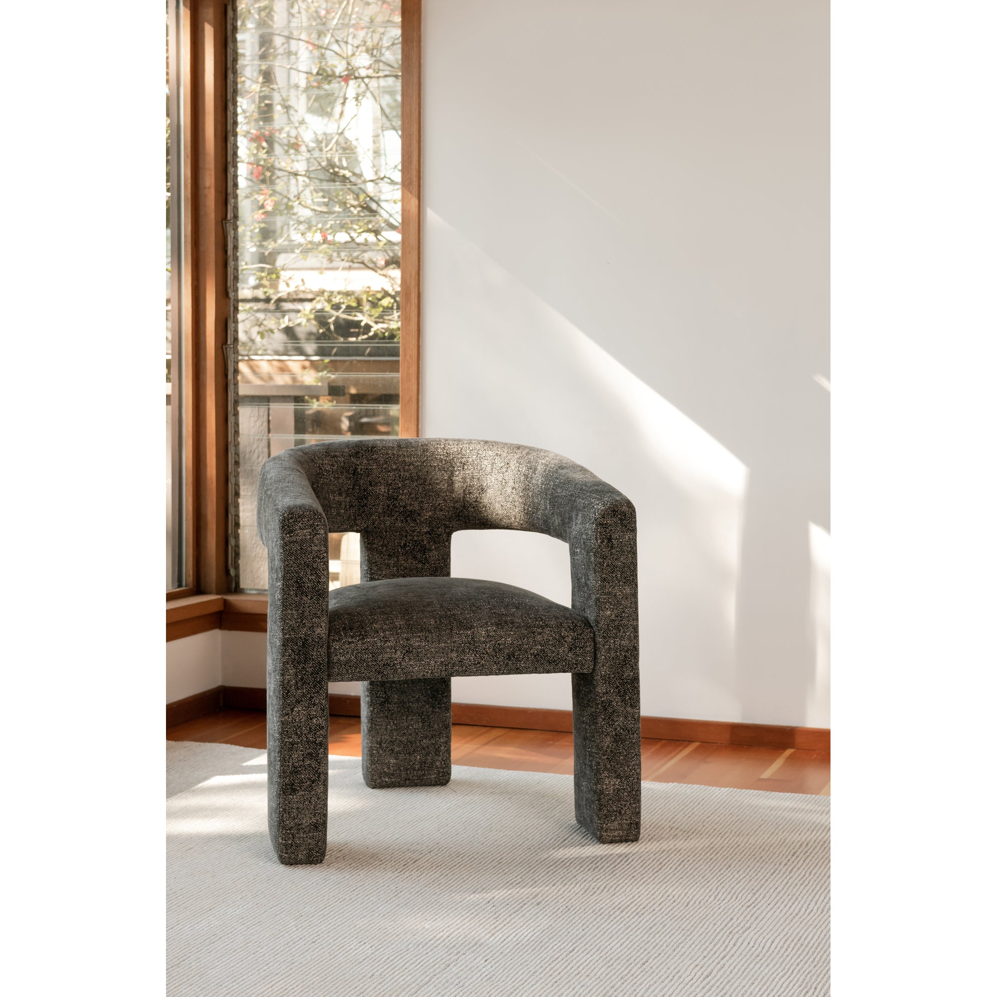 Moes Elo Chair Black ZT-1032-02