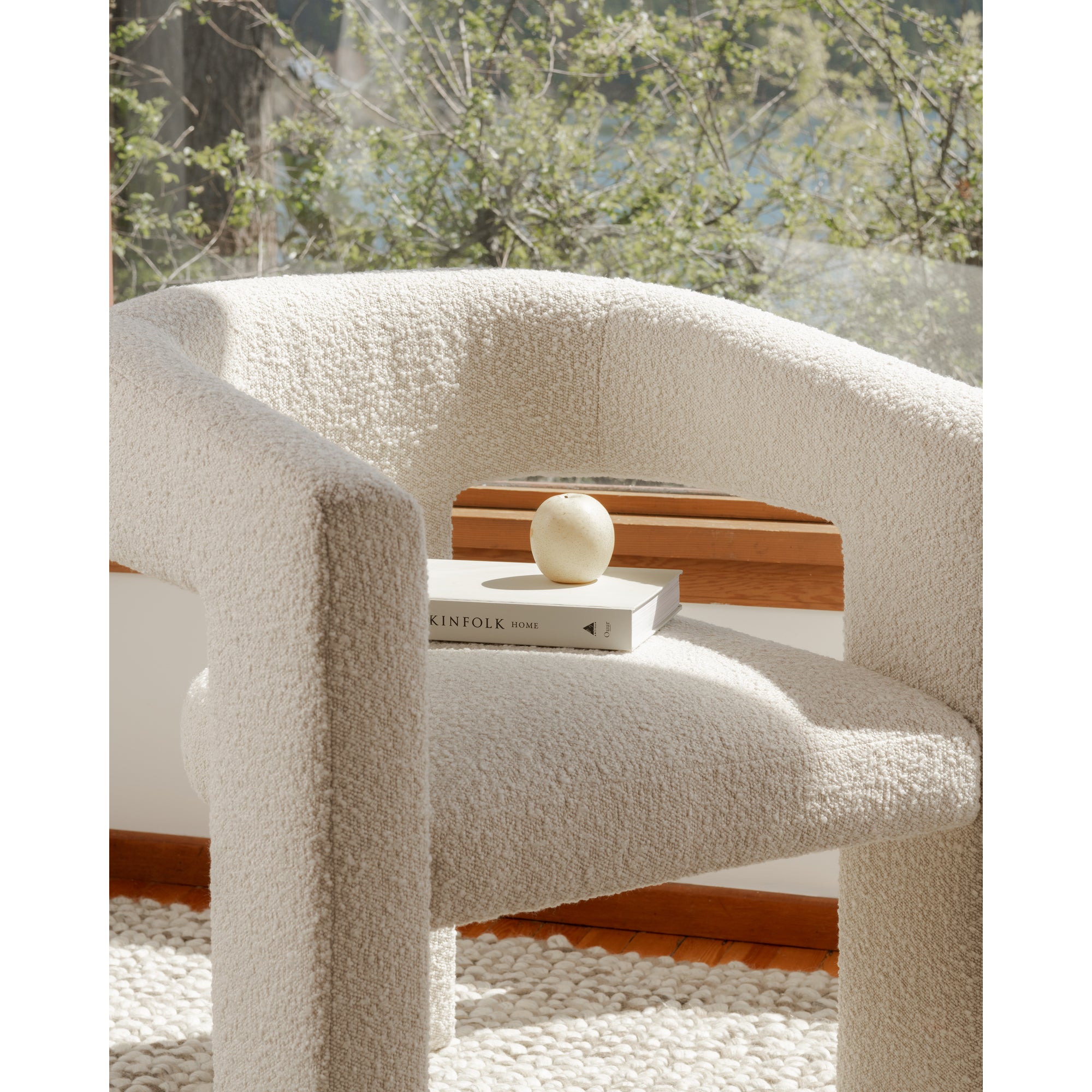 Moes Elo Chair White ZT-1032-18