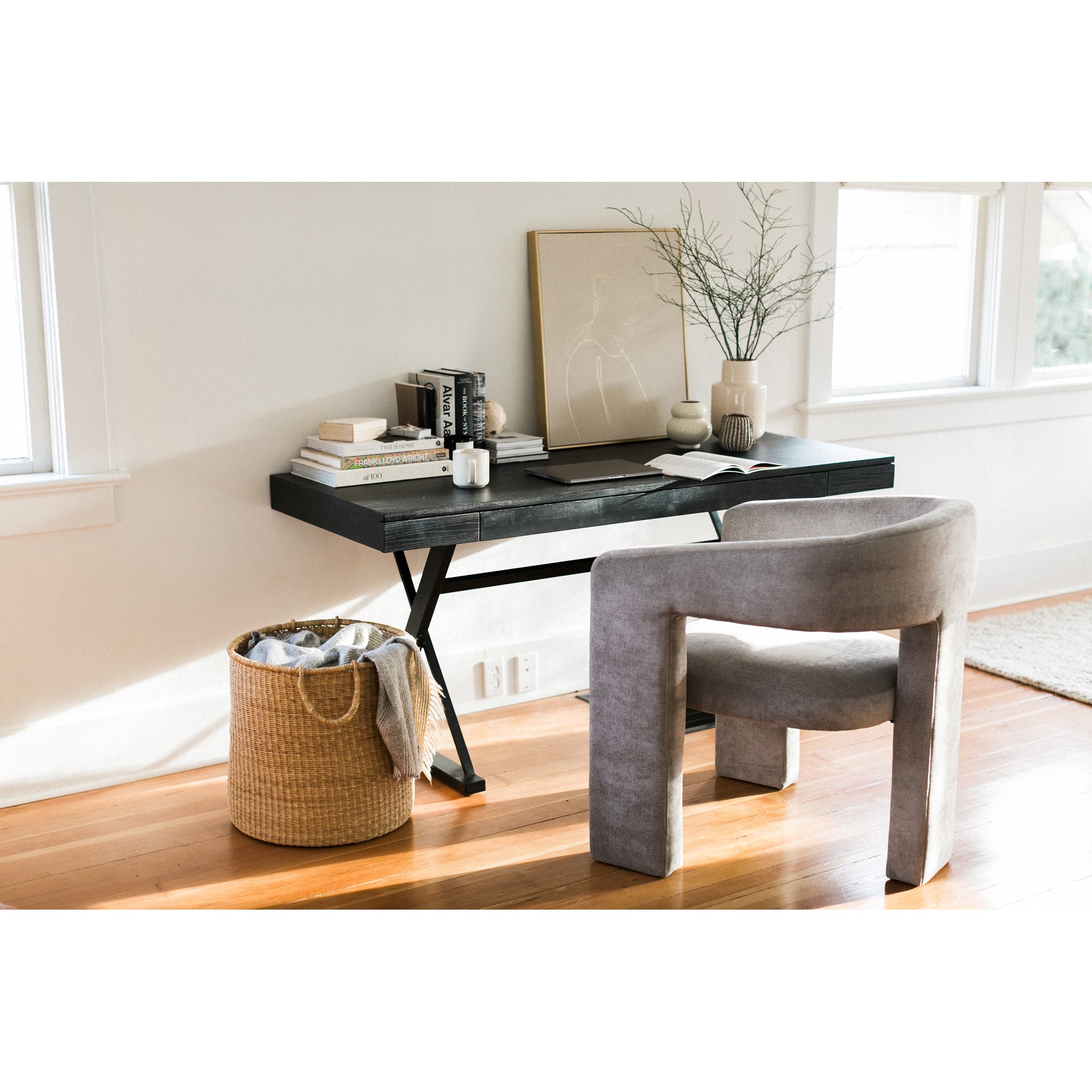 Moes Elo Chair Light Grey ZT-1032-29