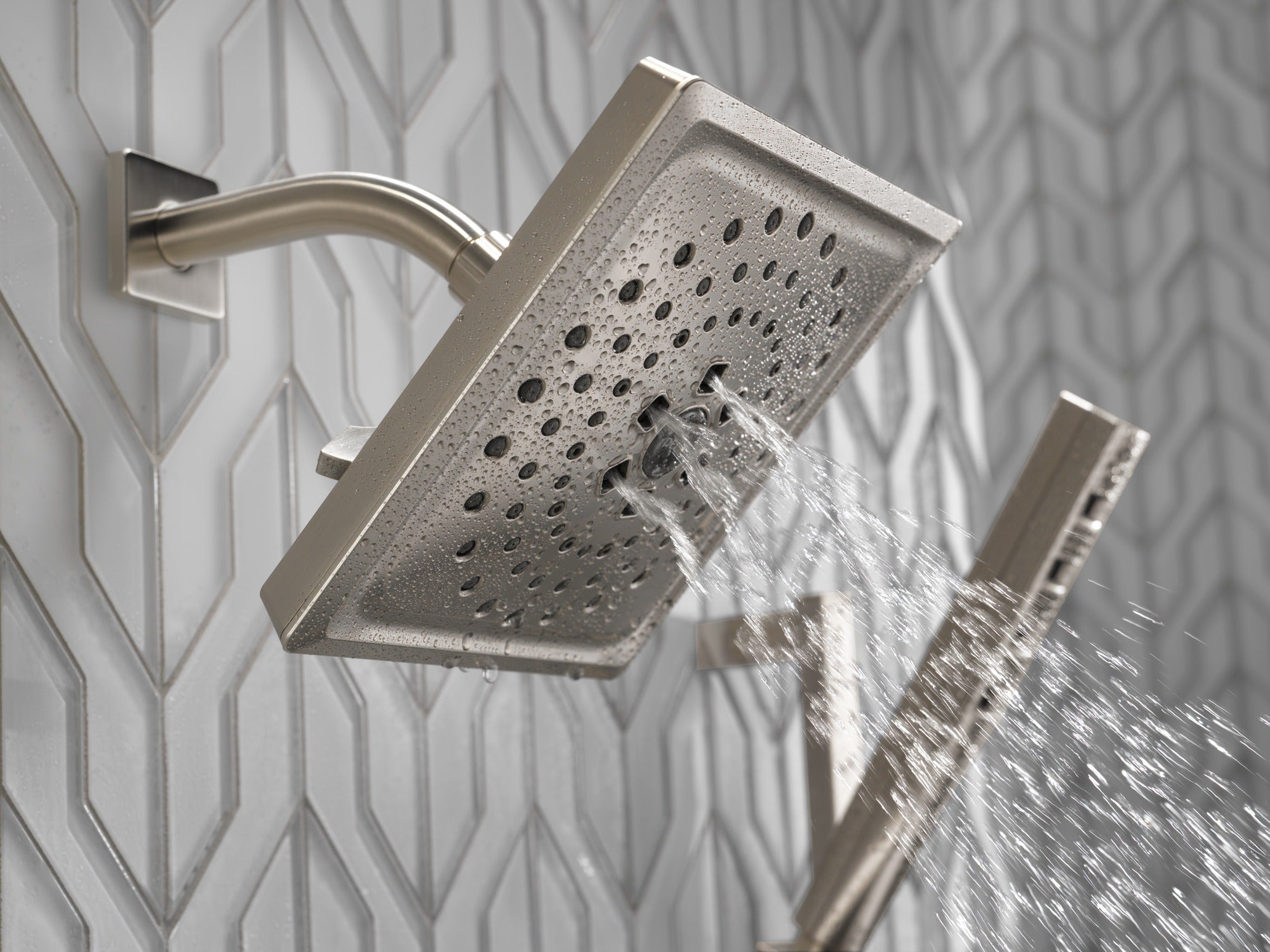 Delta Zura® Monitor® 17 Series H2OKinetic® Shower Trim