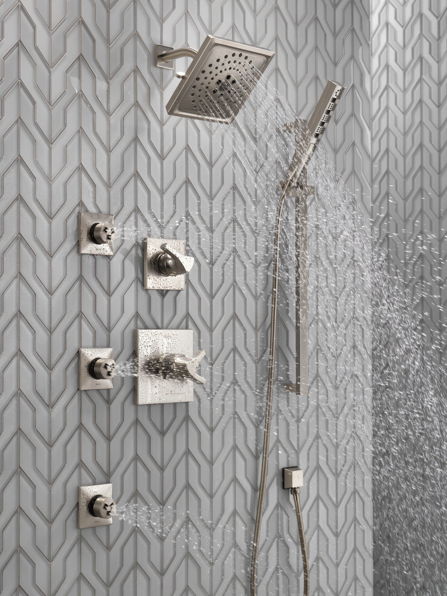 Delta Zura® Monitor® 17 Series H2OKinetic® Shower Trim