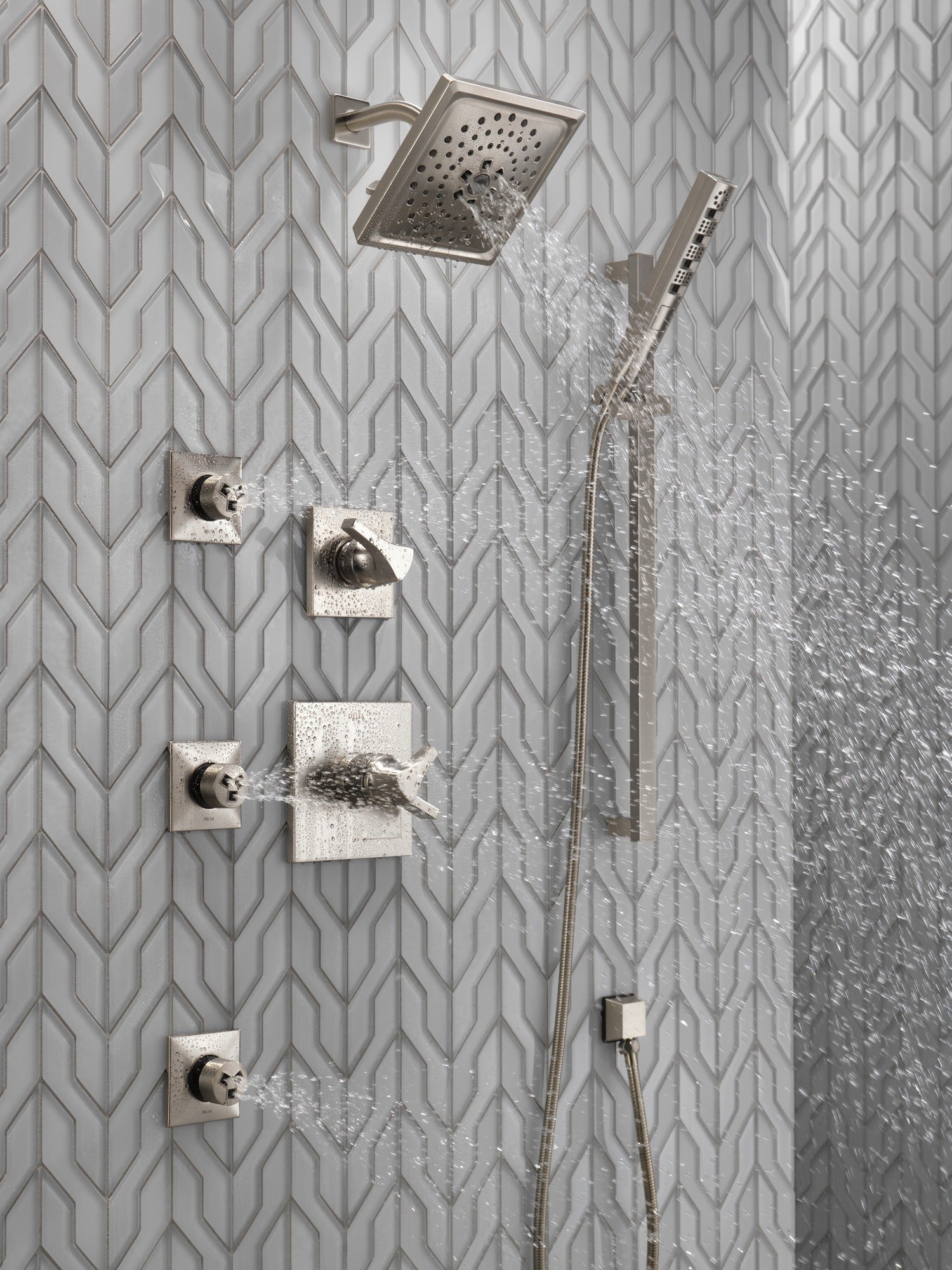 Delta Zura® Monitor® 17 Series H2OKinetic® Shower Trim