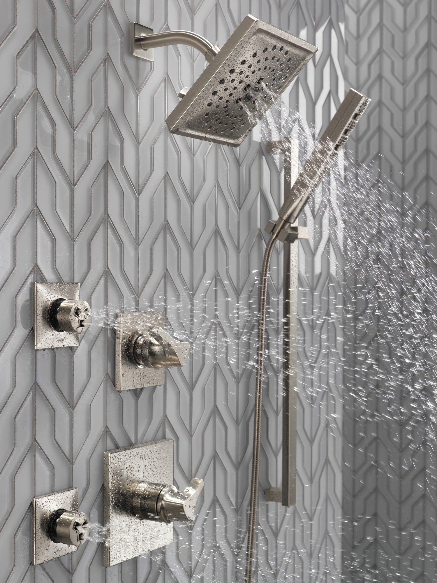 Delta Zura® Monitor® 17 Series H2OKinetic® Shower Trim