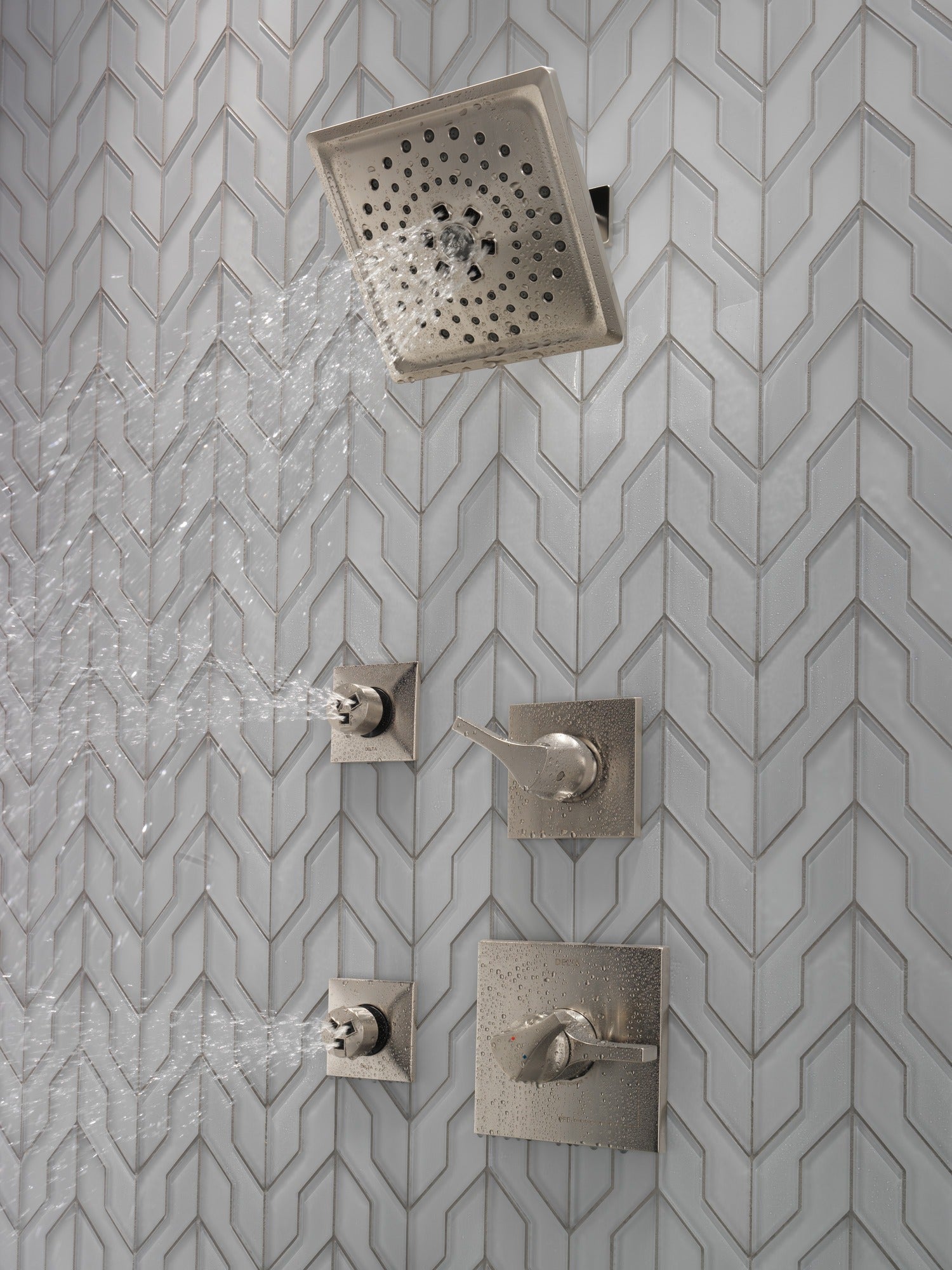 Delta Zura® Monitor® 17 Series H2OKinetic® Shower Trim