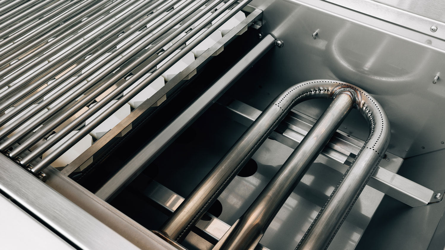 American Made Grills ALT42 Alturi 42" Freestanding Grill