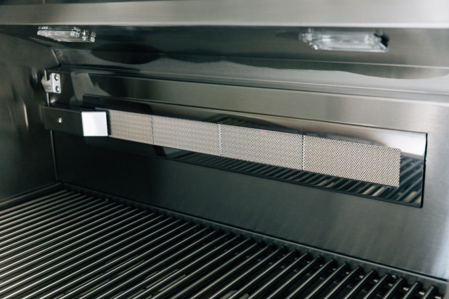 American Made Grills ALT42 Alturi 42" Freestanding Grill