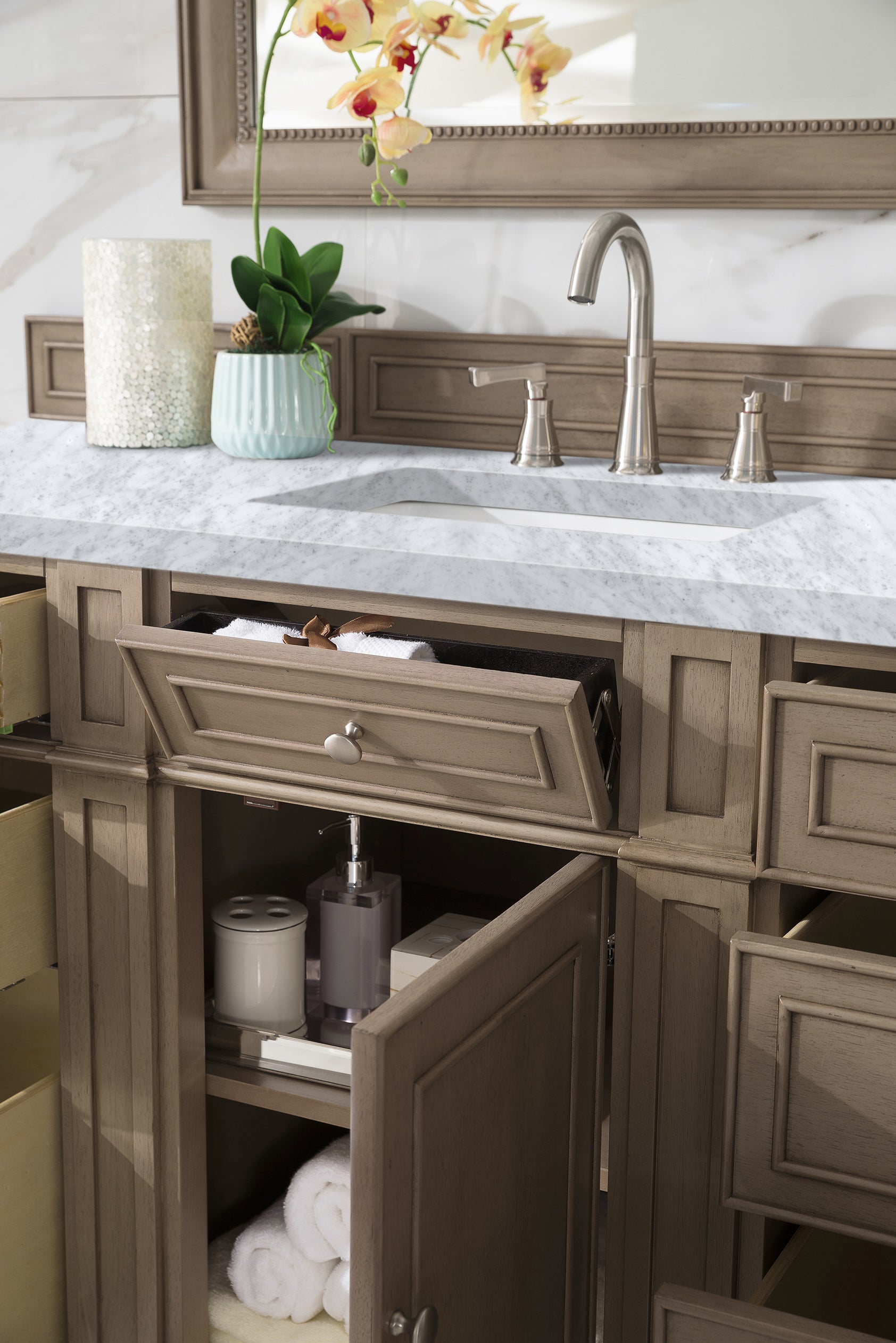 James Martin Bristol 60" Single Vanity in Whitewashed Walnut with 3cm Countertop