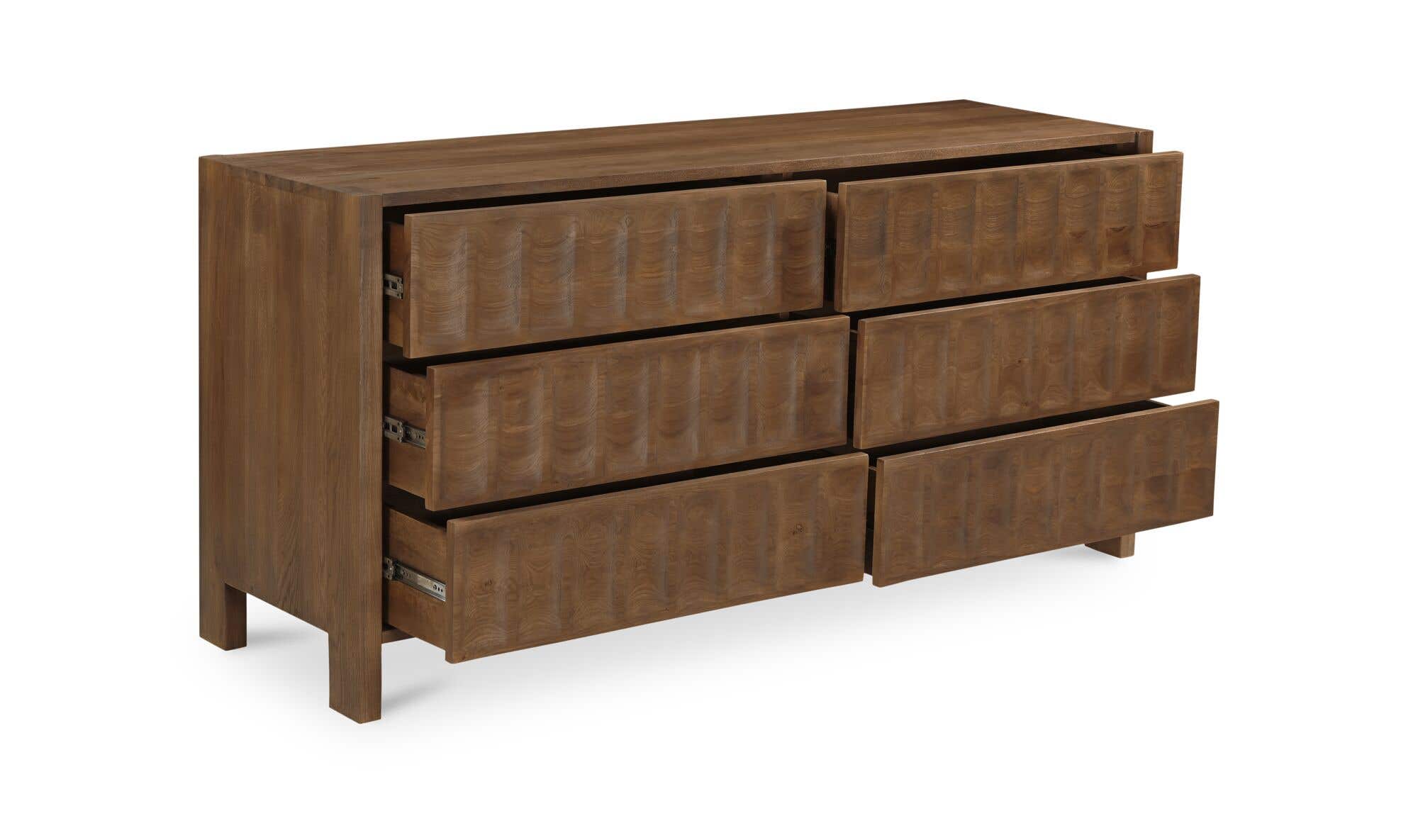 Moes Roland Dresser BB-1054