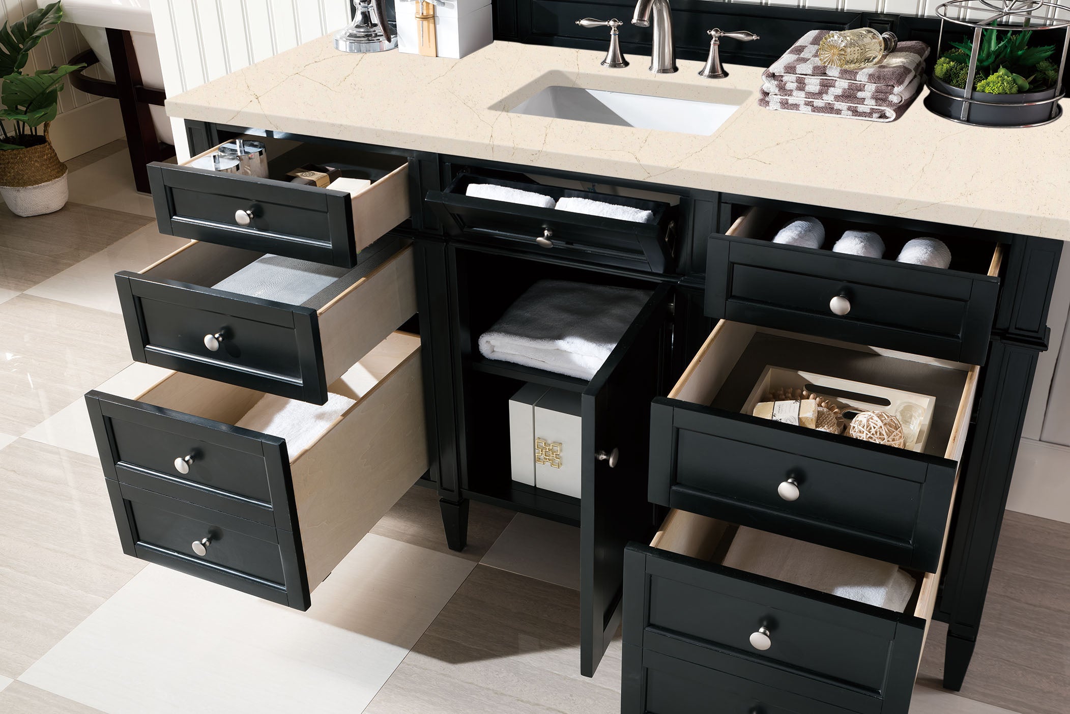 James Martin Brittany 60" Single Vanity in Black Onyx with 3cm Countertop