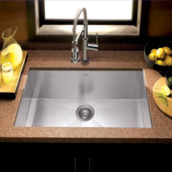 Houzer Contempo 32" Stainless Steel Undermount Single Bowl Kitchen Sink with Strainer & Grid