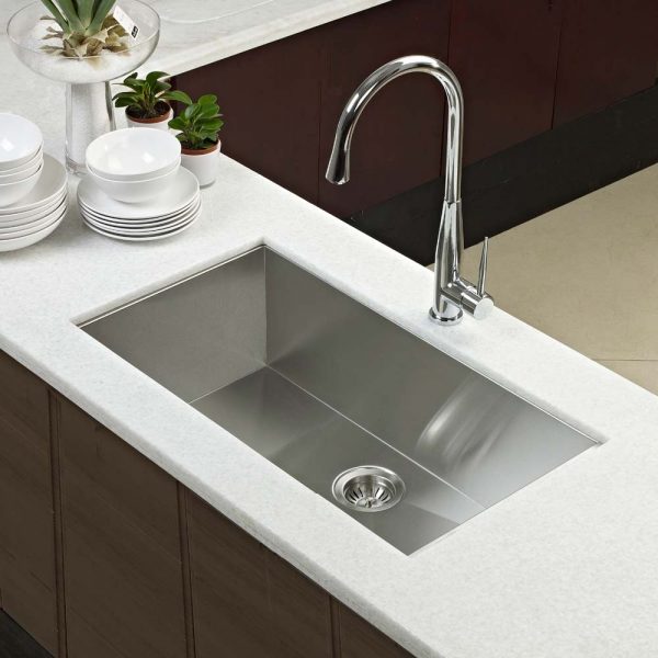 Houzer Contempo 32" Stainless Steel Undermount Single Bowl Kitchen Sink with Strainer & Grid