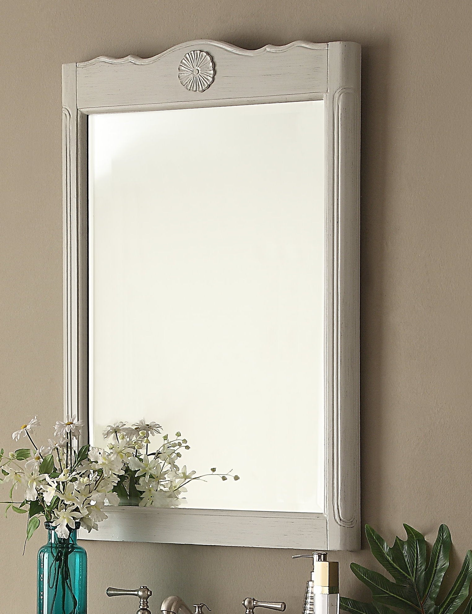 Chans Furniture MR-838CK Daleville  24-inch Wall Mirror