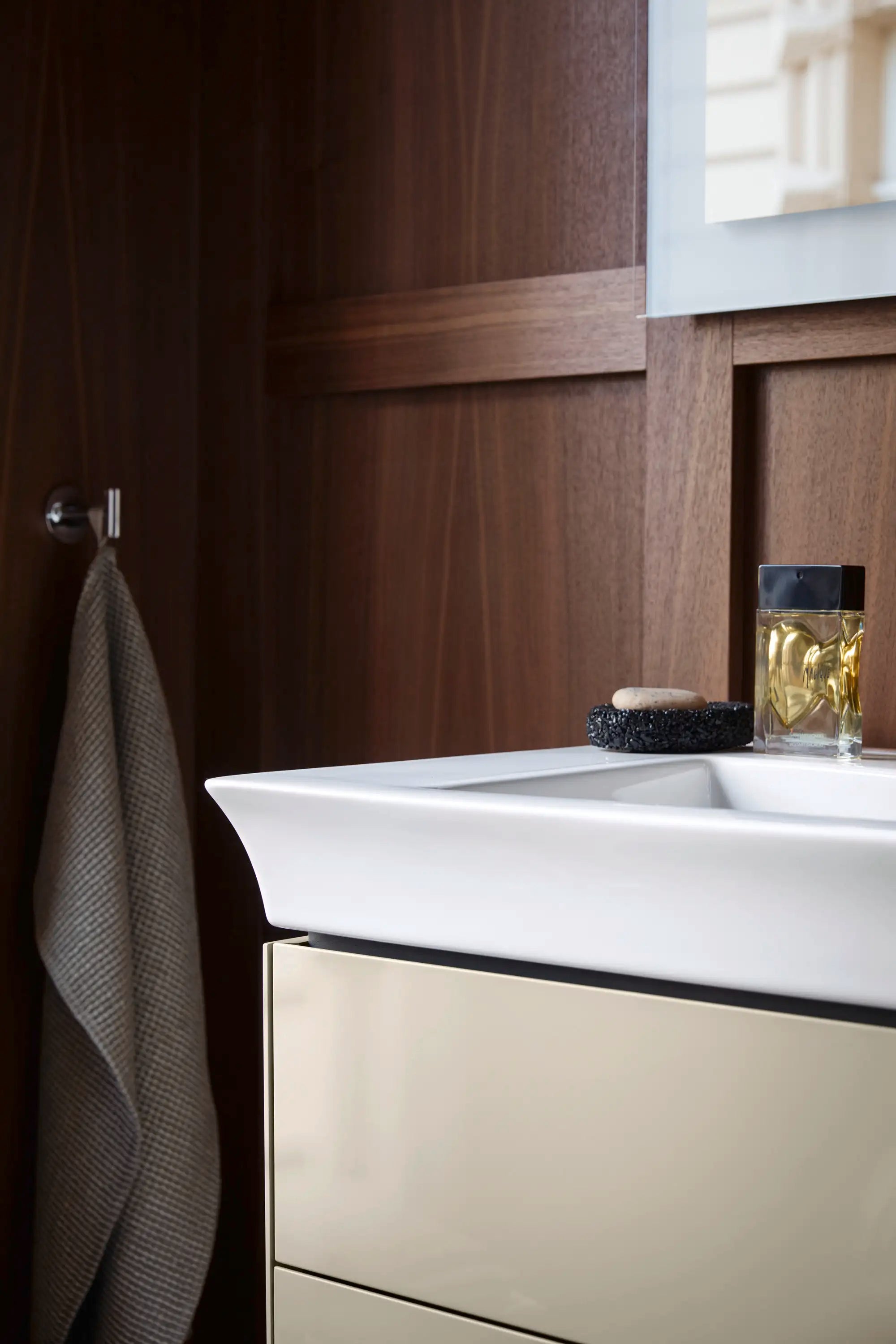Duravit White Tulip 41 1/2'' Rectangular Wall Mounted Sink in White with Overflow