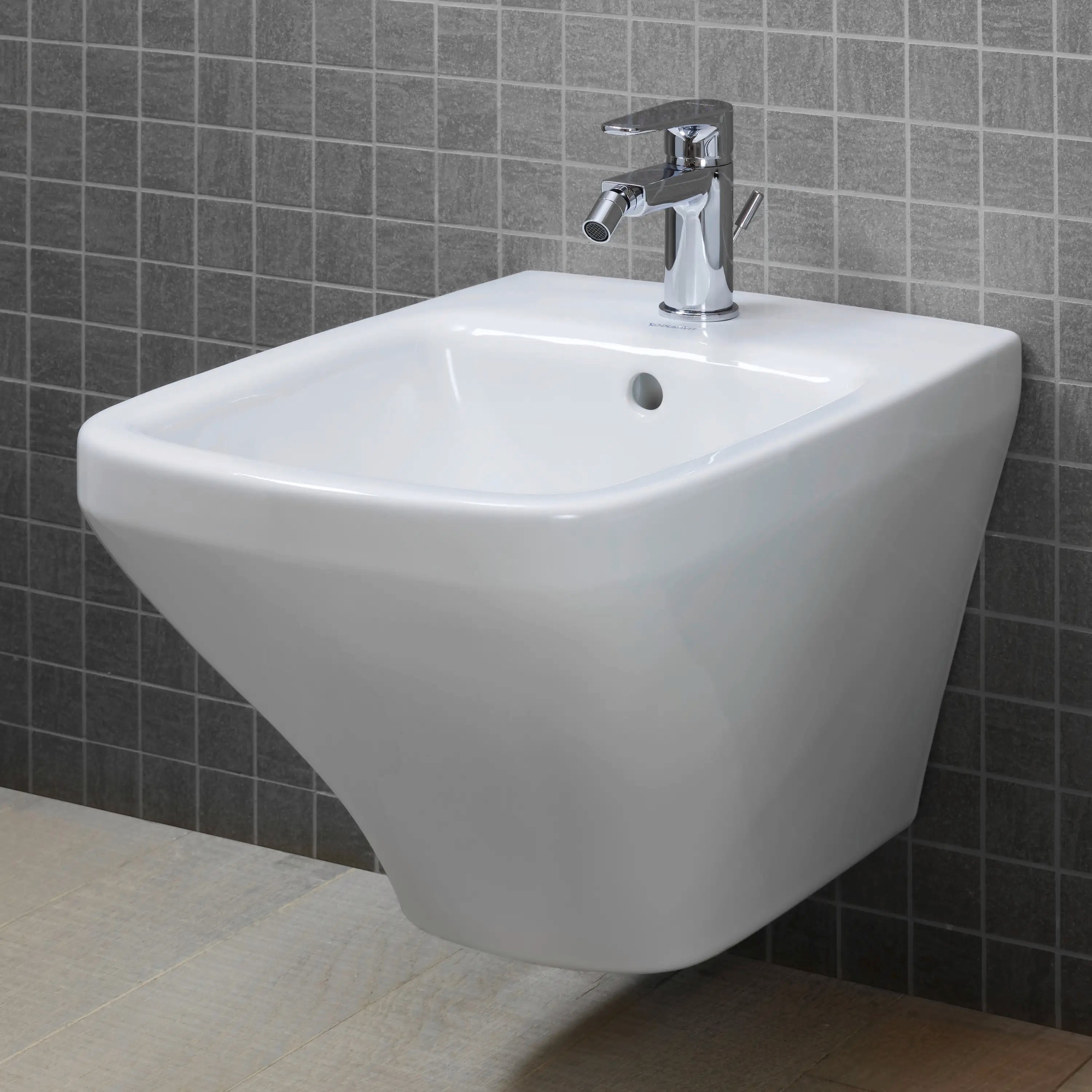 Duravit DuraStyle Single Hole Horizontal Spray Wall Mount Bidet in White
