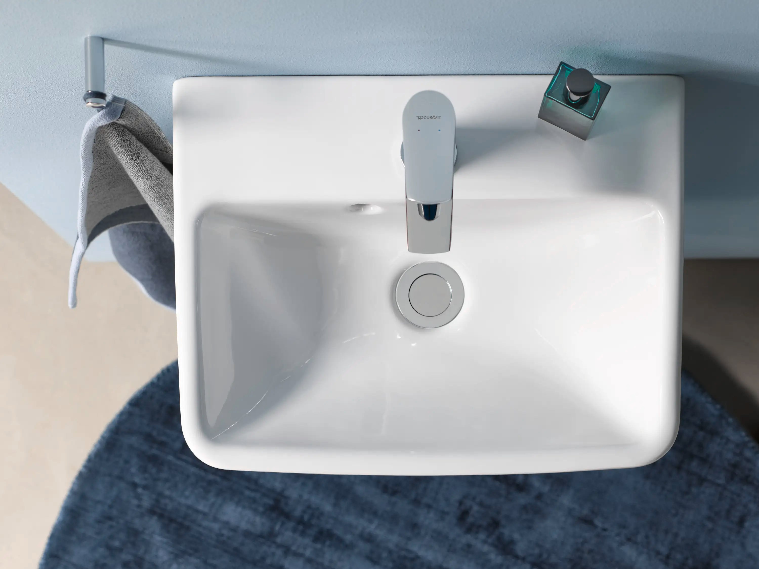 Duravit No.1 17 3/4'' Rectangular Wall Mounted Sink in White with Single Faucet Hole and with Overflow