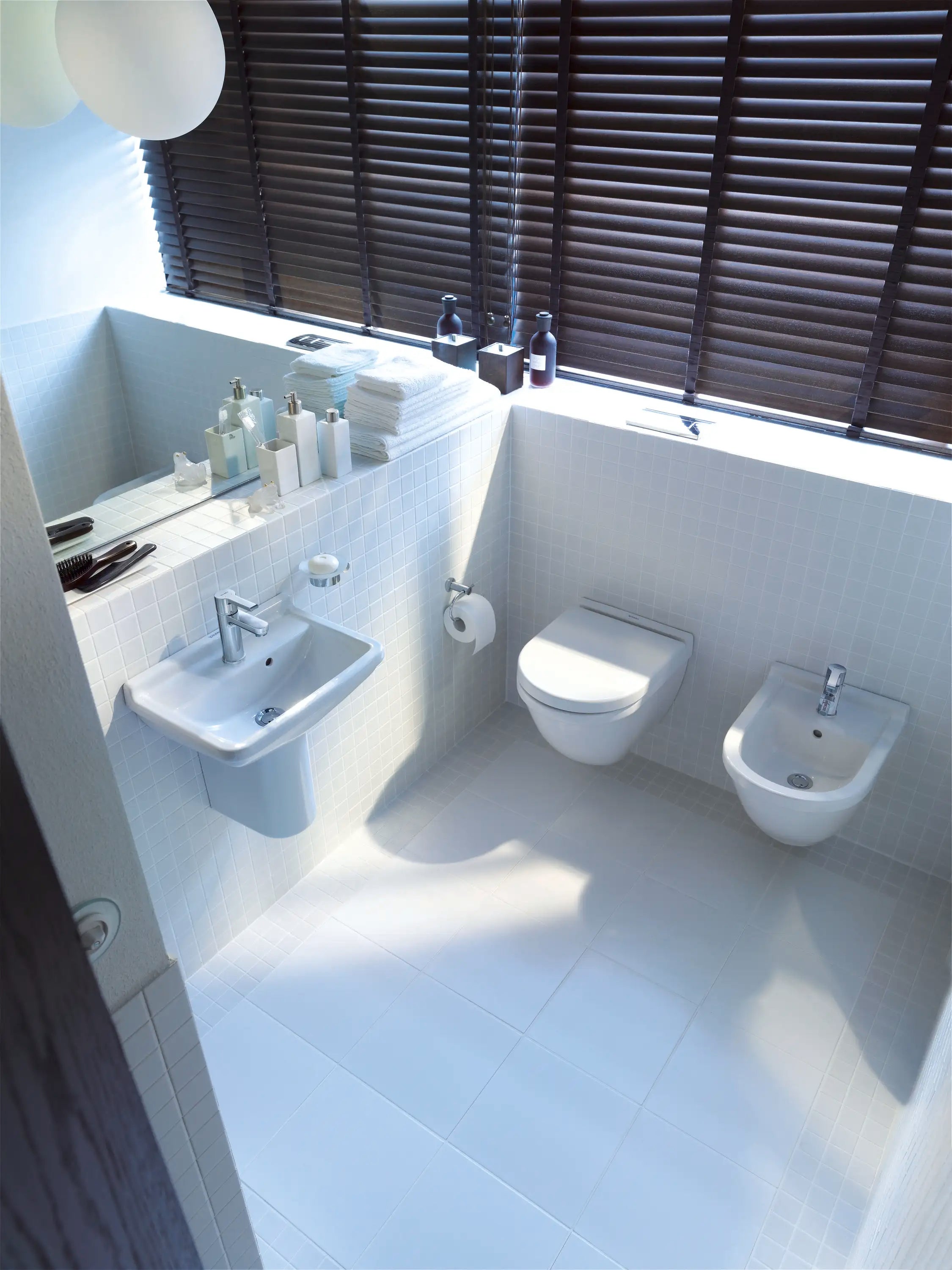 Duravit Starck 3 19 5/8'' Rectangular Wall Mounted Sink in White with Single Faucet Hole and with Overflow