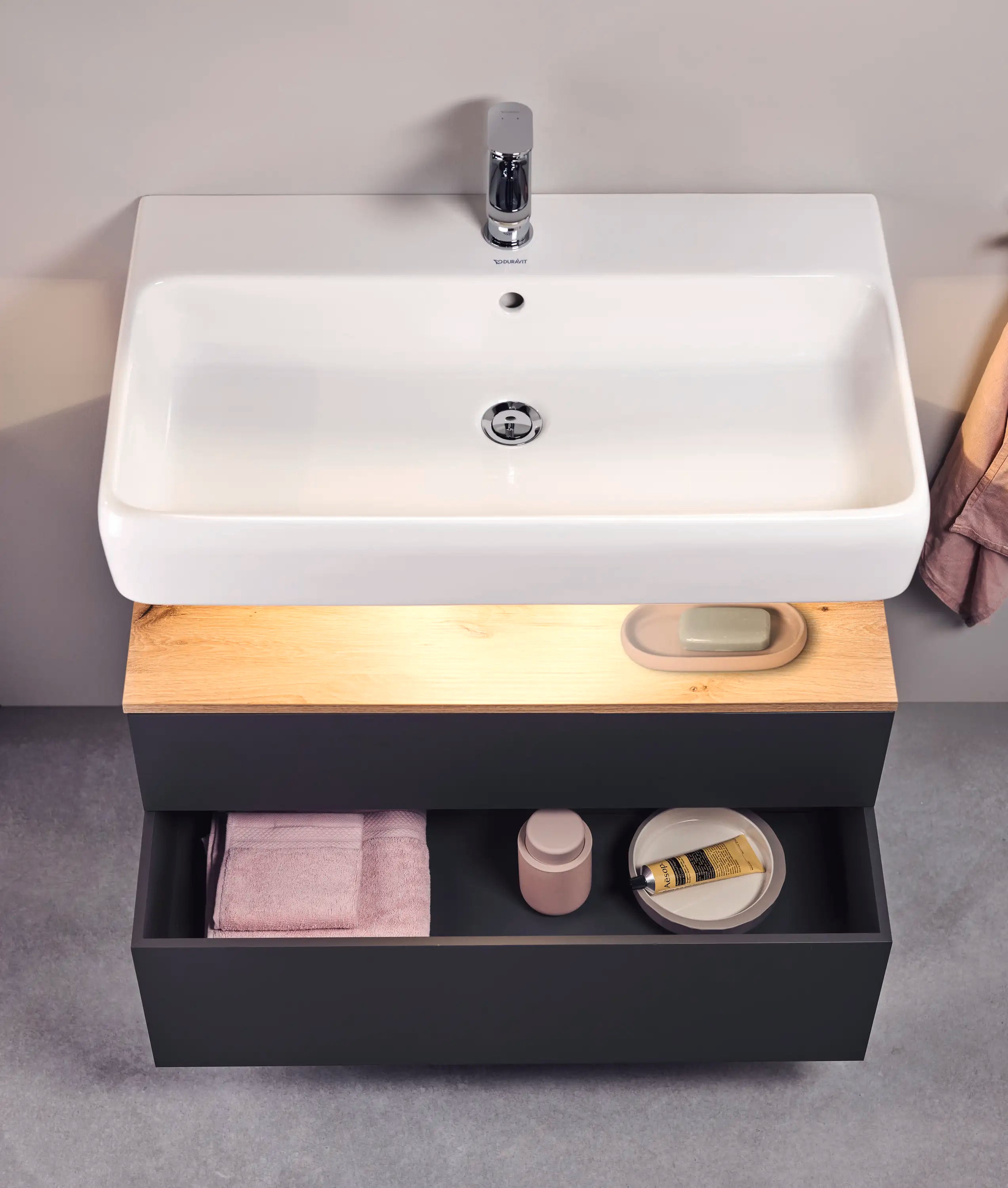Duravit Qatego 31 1/2'' Rectangular Wall Mounted Sink in White with Single Faucet Hole and with Overflow