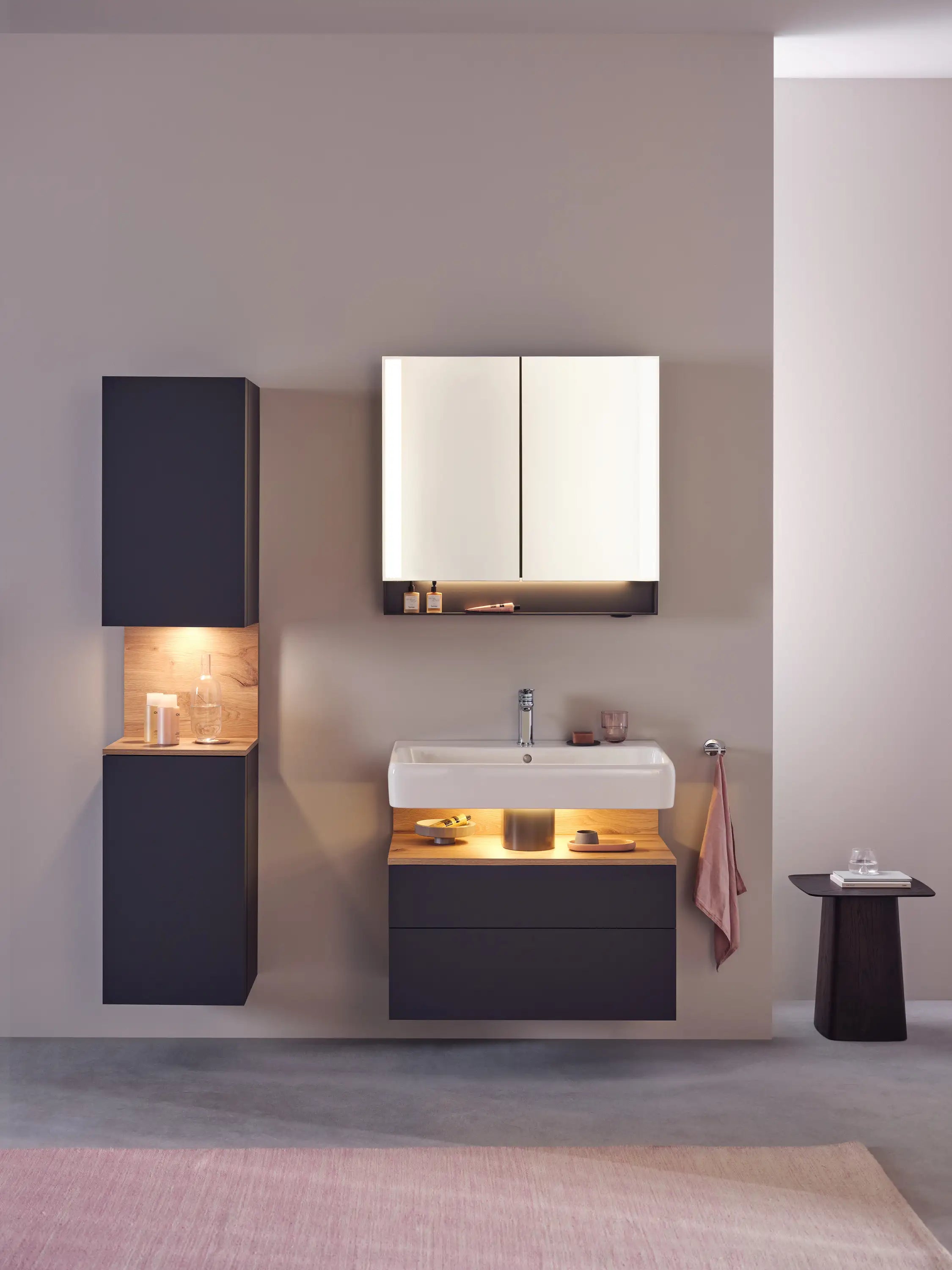 Duravit Qatego 31 1/2'' Rectangular Wall Mounted Sink in White with Single Faucet Hole and with Overflow