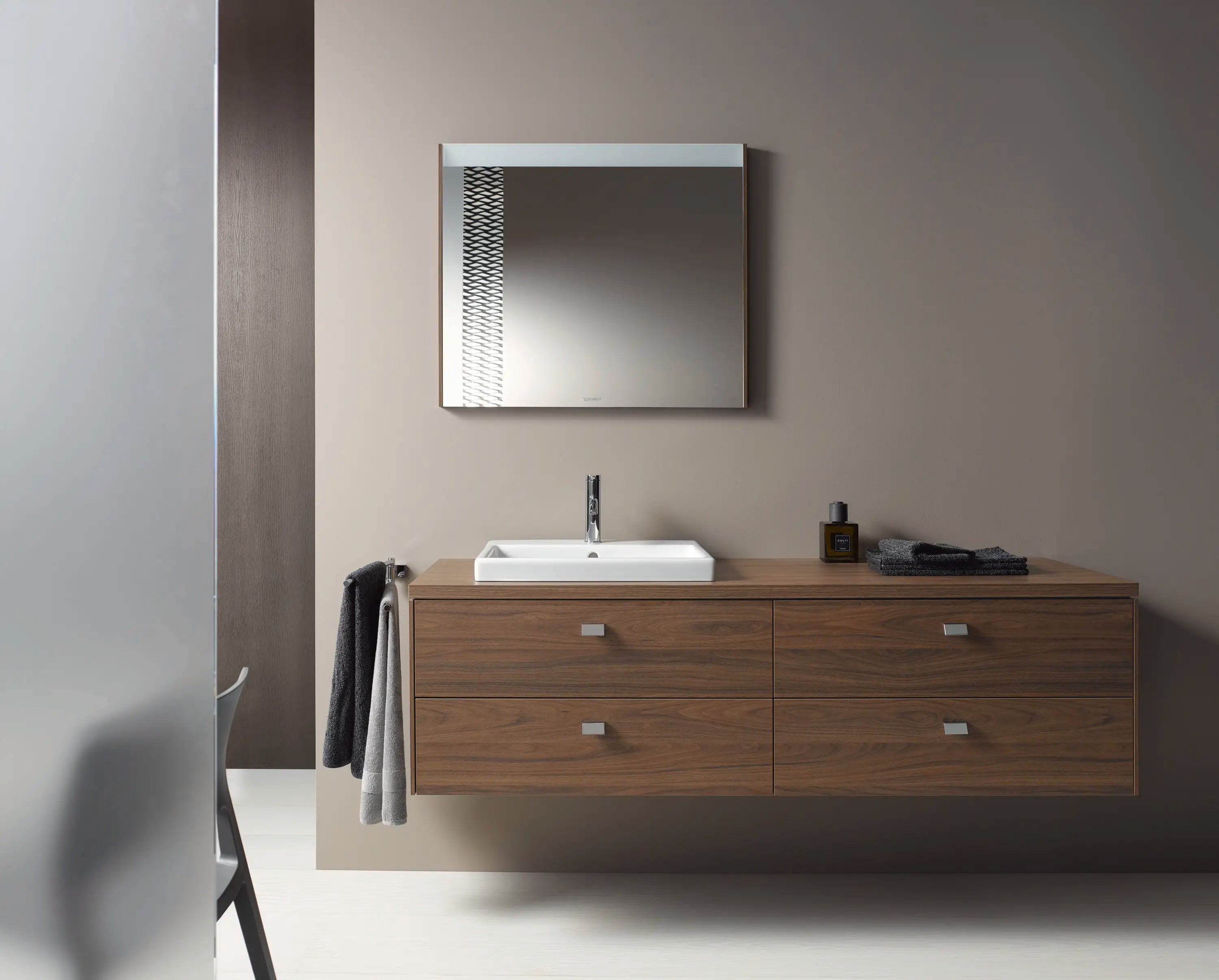 Duravit Vero 21 5/8'' Rectangular Drop In Sink in White with Single Faucet Hole and Overflow