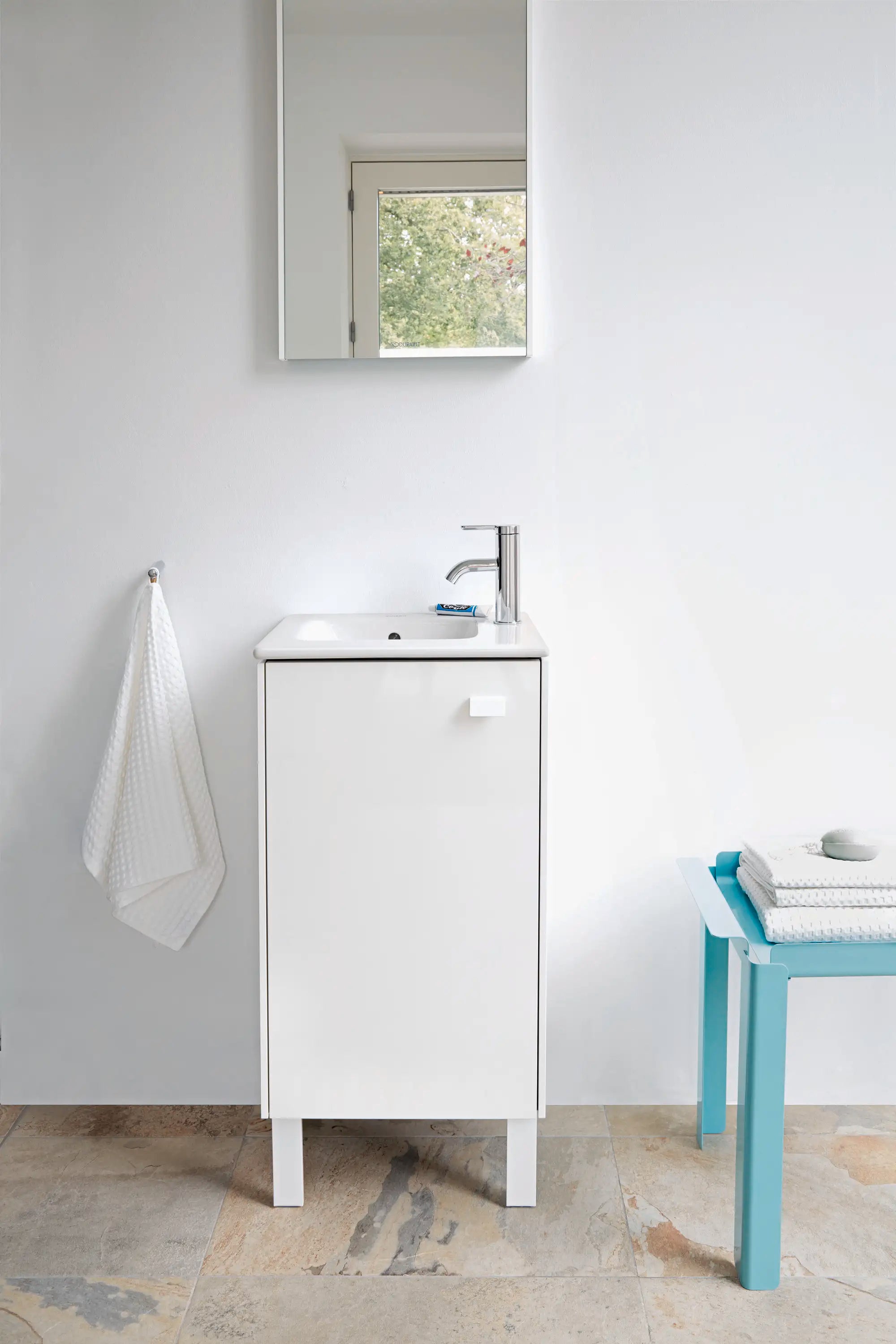 Duravit ME by Starck 16 7/8'' Rectangular Wall Mounted Sink with Single Faucet Hole and with Overflow