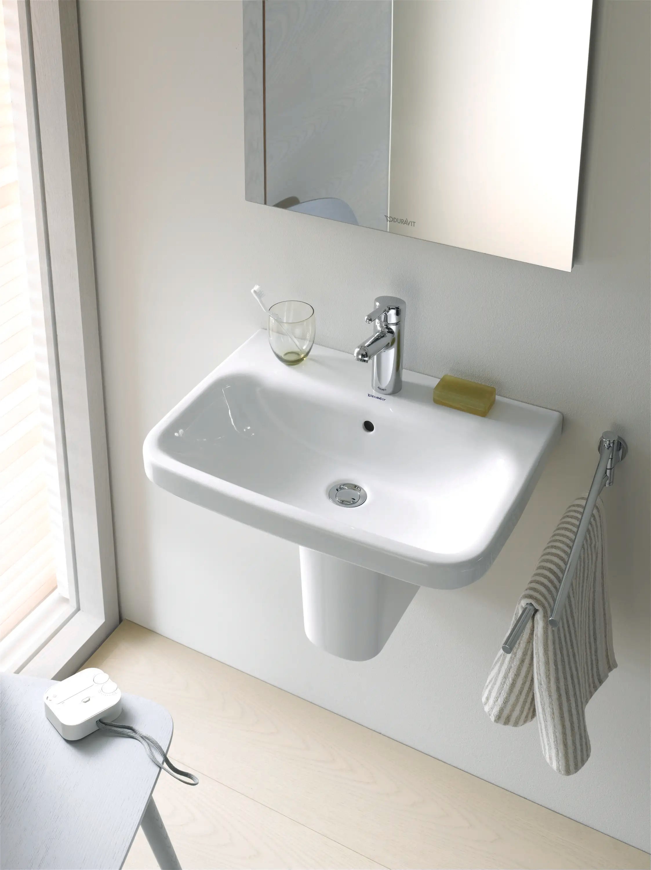 Duravit DuraStyle 23 5/8'' Rectangular Wall Mounted Sink in White with Single Faucet Hole and with Overflow