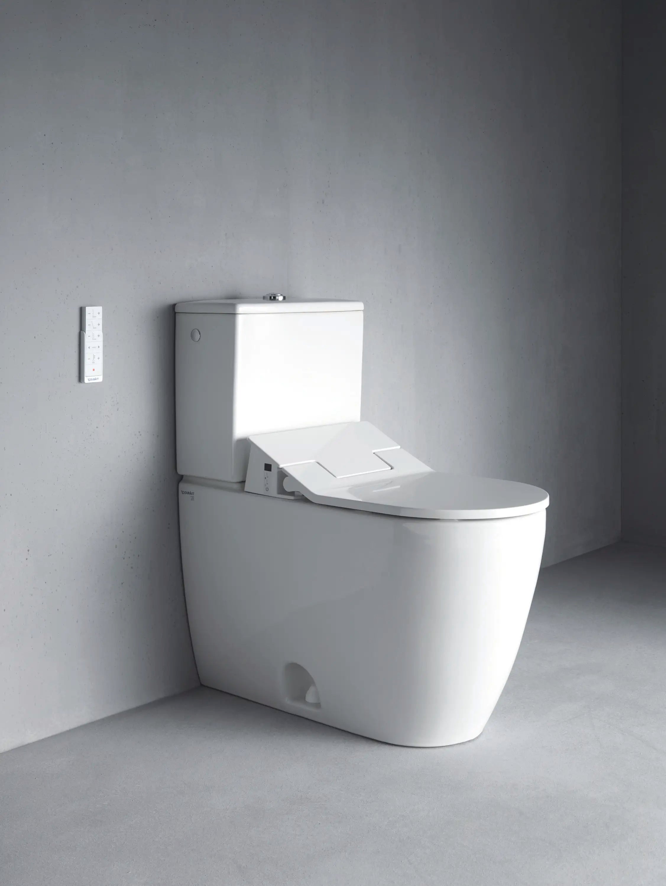Duravit ME by Starck 1.32/0.92 GPF Dual Flush Toilet Tank in White with Top Push Button Flush
