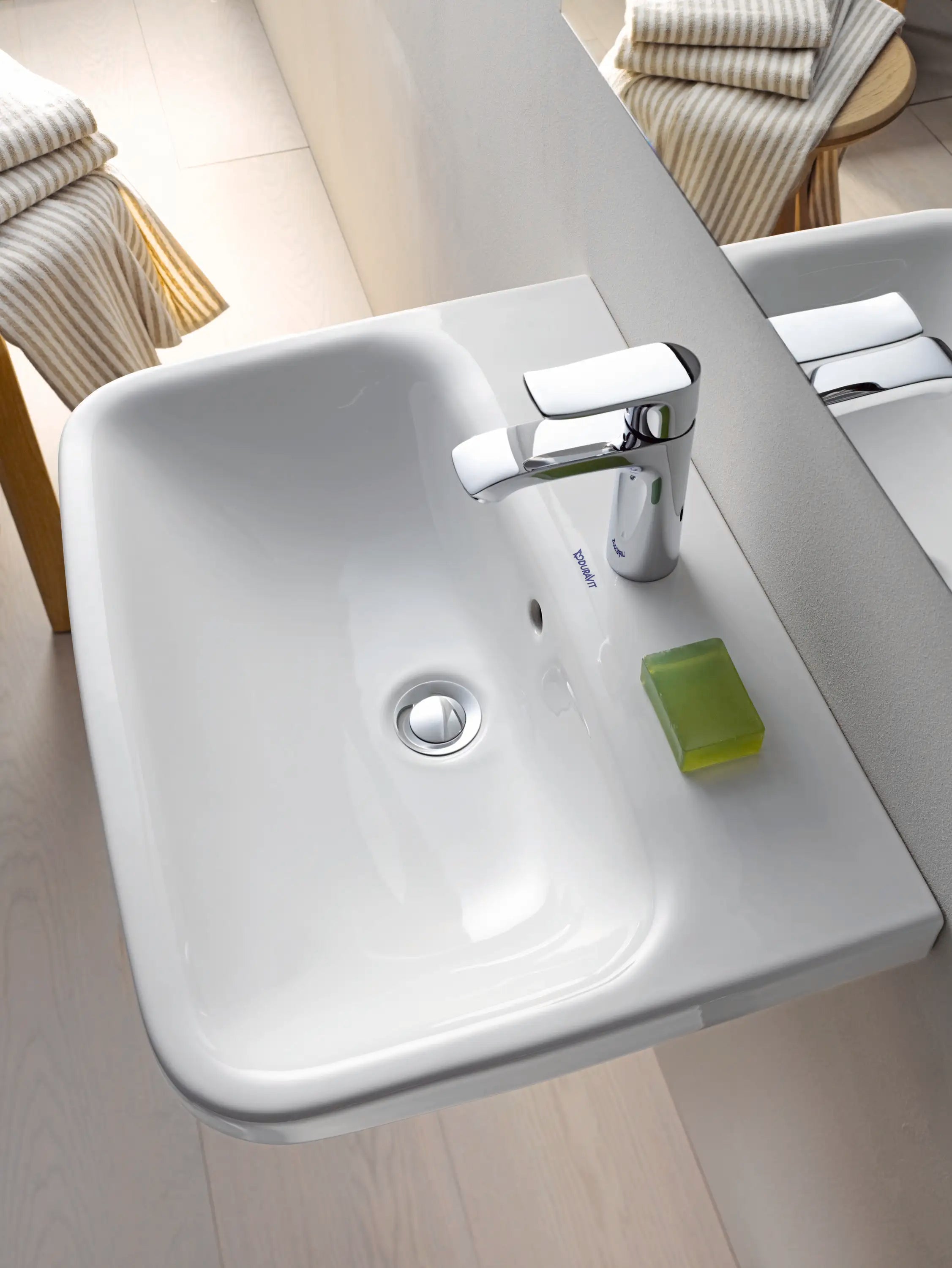 Duravit DuraStyle 25 5/8'' Rectangular Wall Mounted Sink in White with Single Faucet Hole and with Overflow