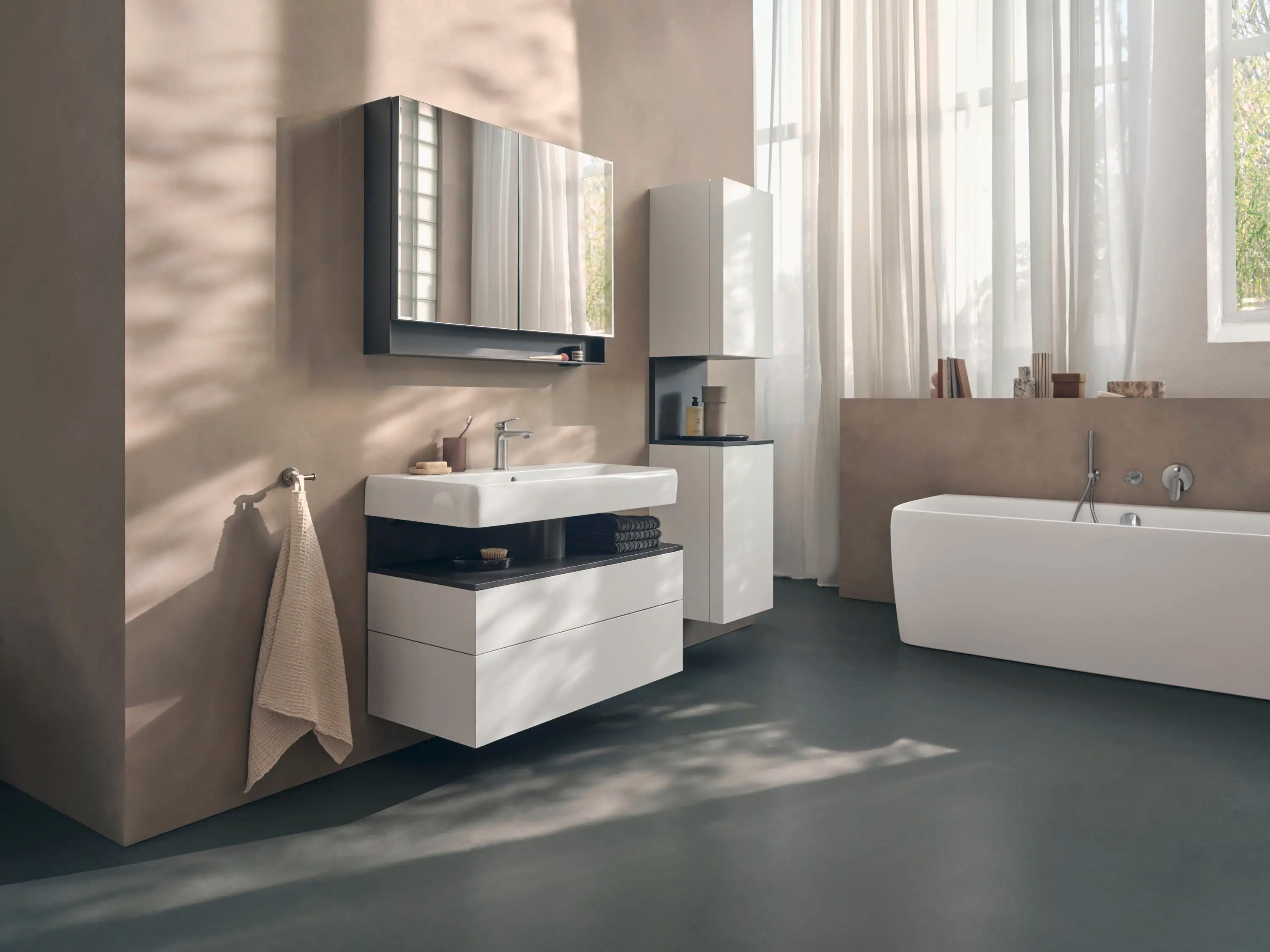 Duravit Qatego 39 3/8'' Rectangular Wall Mounted Sink in White with Single Faucet Hole and with Overflow