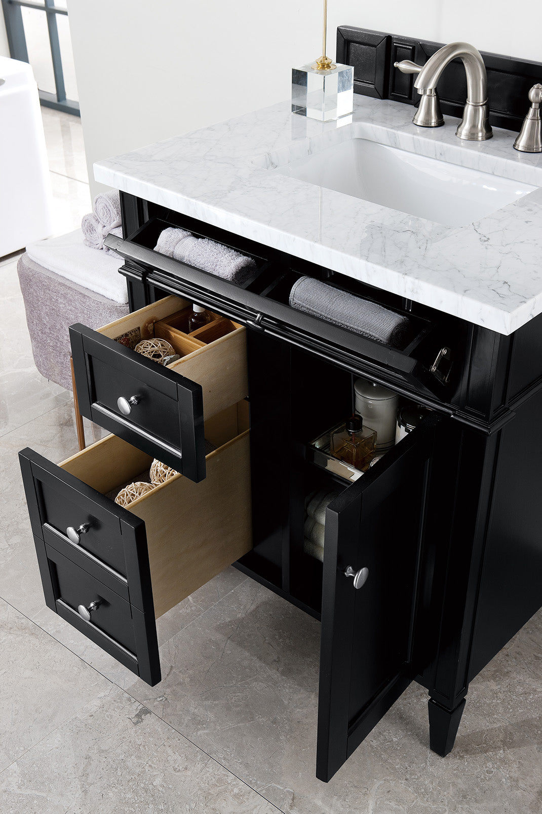James Martin Brittany 30" Single Vanity in Black Onyx with 3cm Countertop