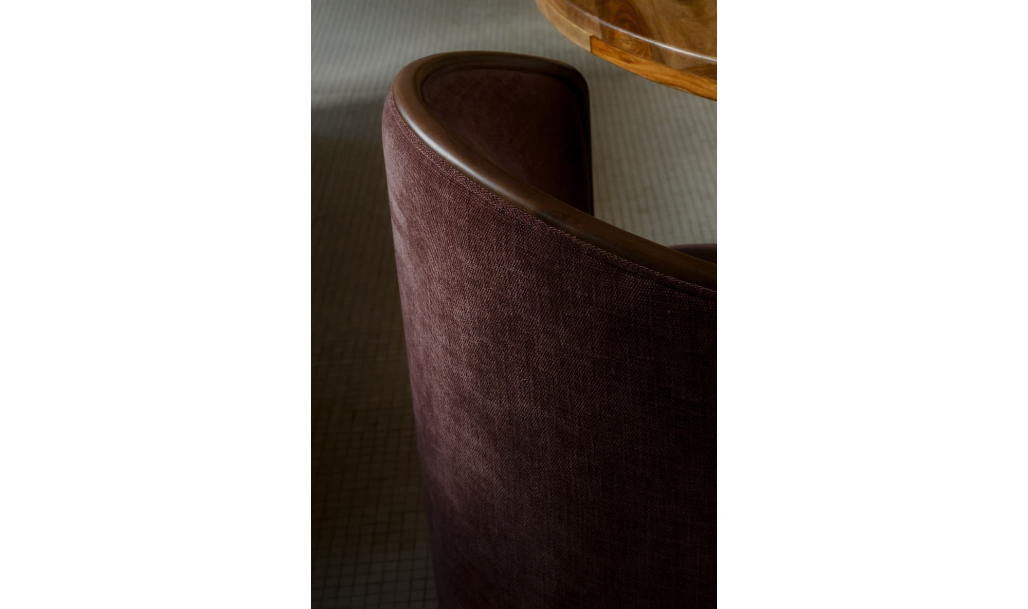 Moes Rossi Swivel Dining Chair EF-1011
