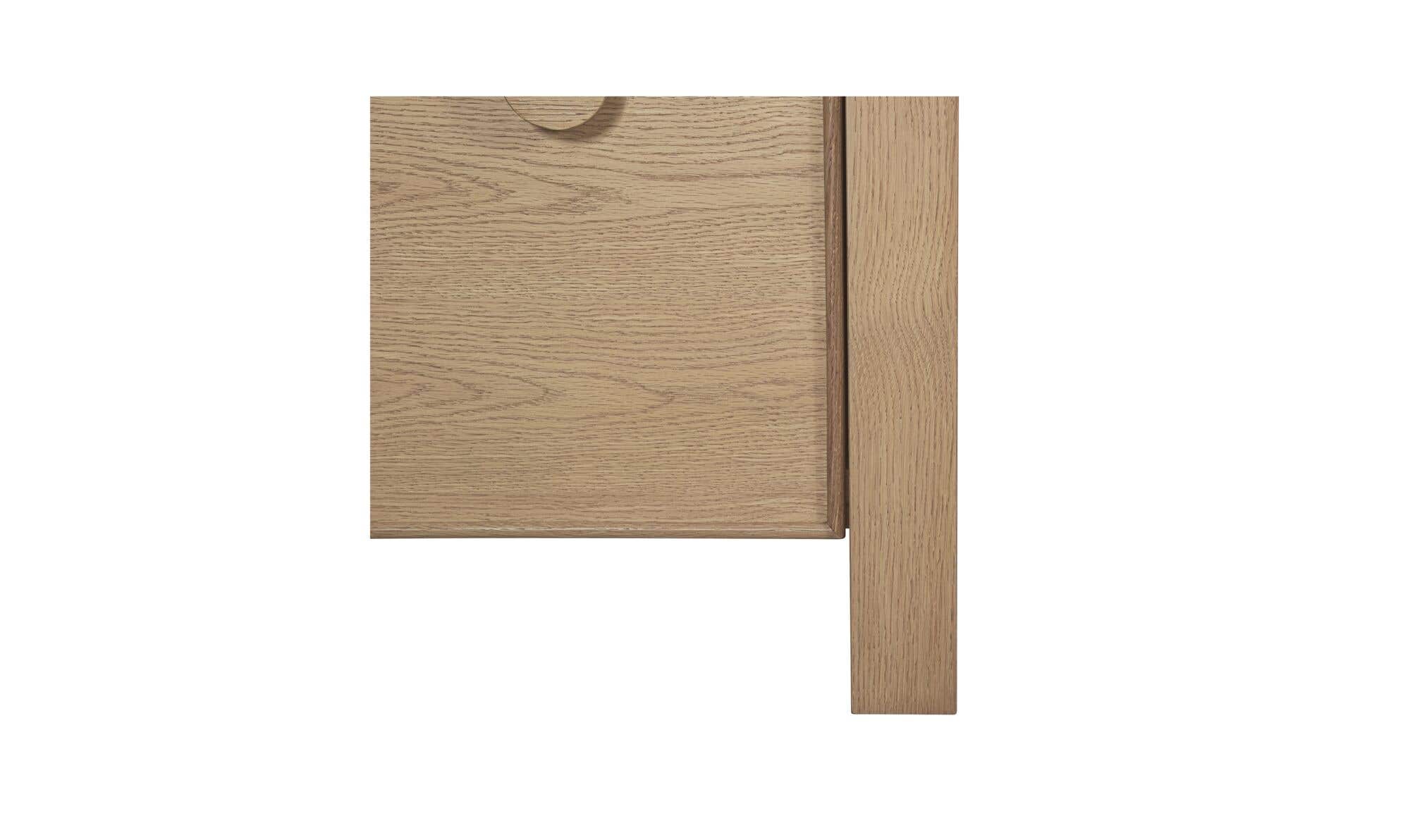 Moes Loren Small Nightstand EF-1016