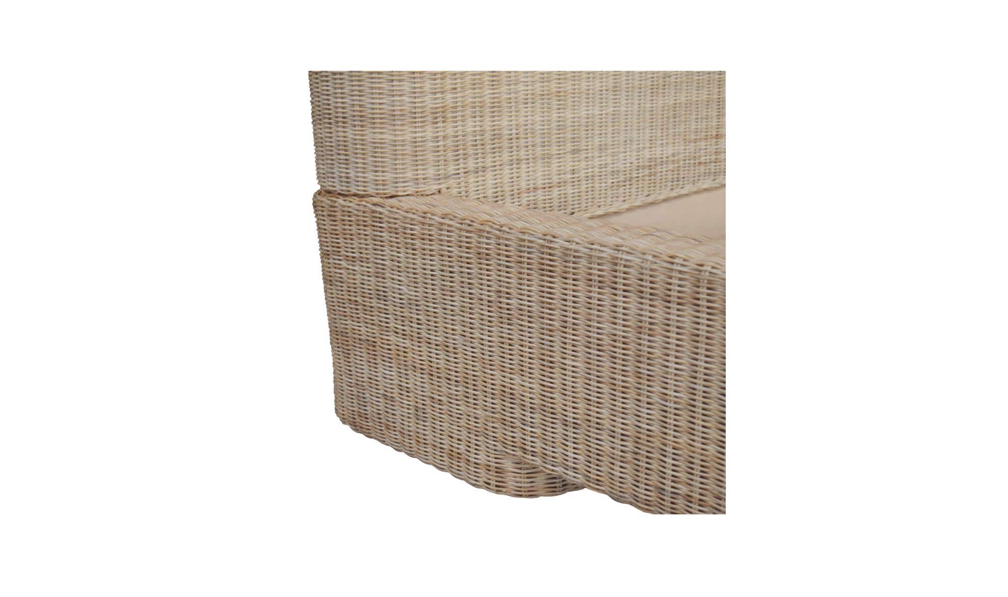 Moes Claudia Bed Queen Natural ET-1003