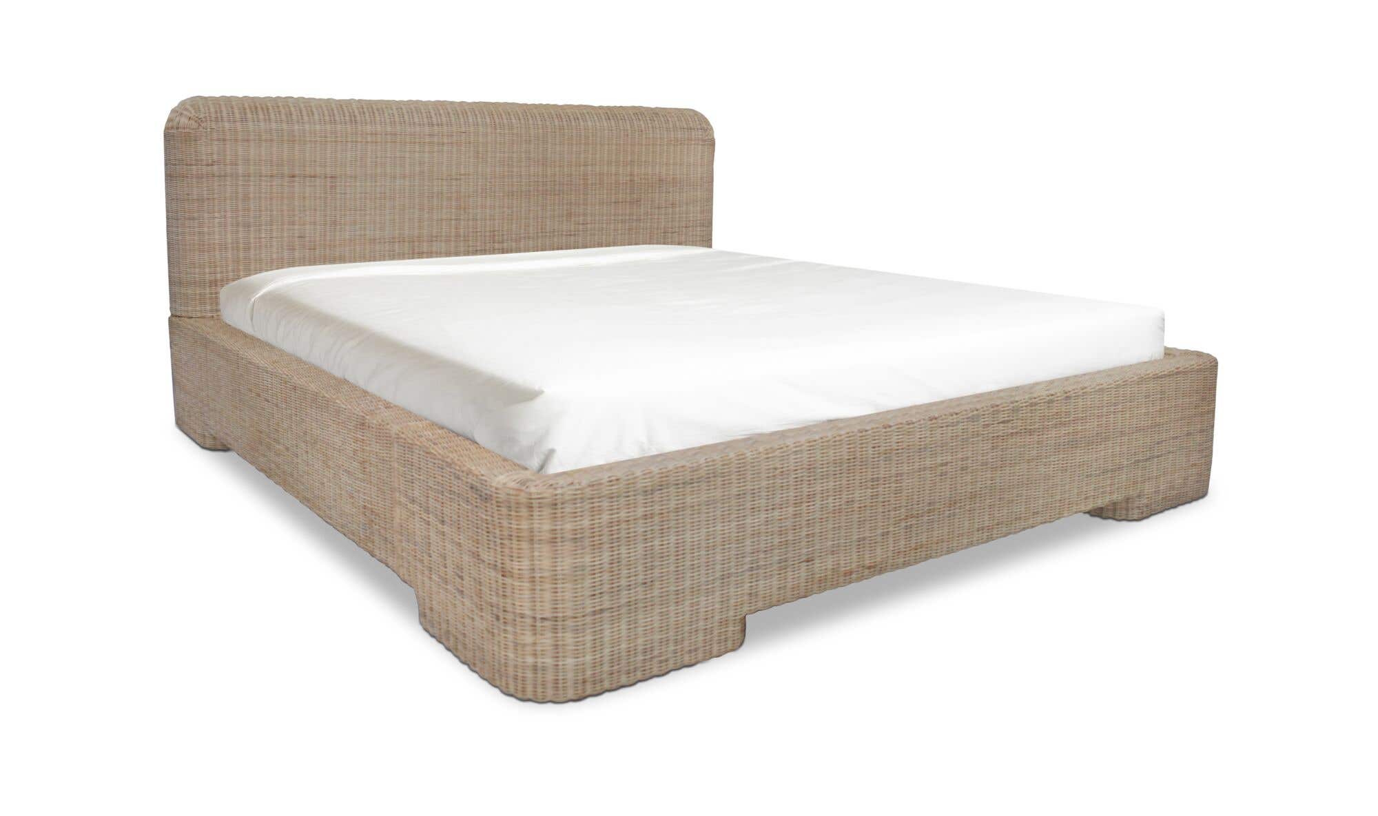 Moes Claudia Bed Queen Natural ET-1003